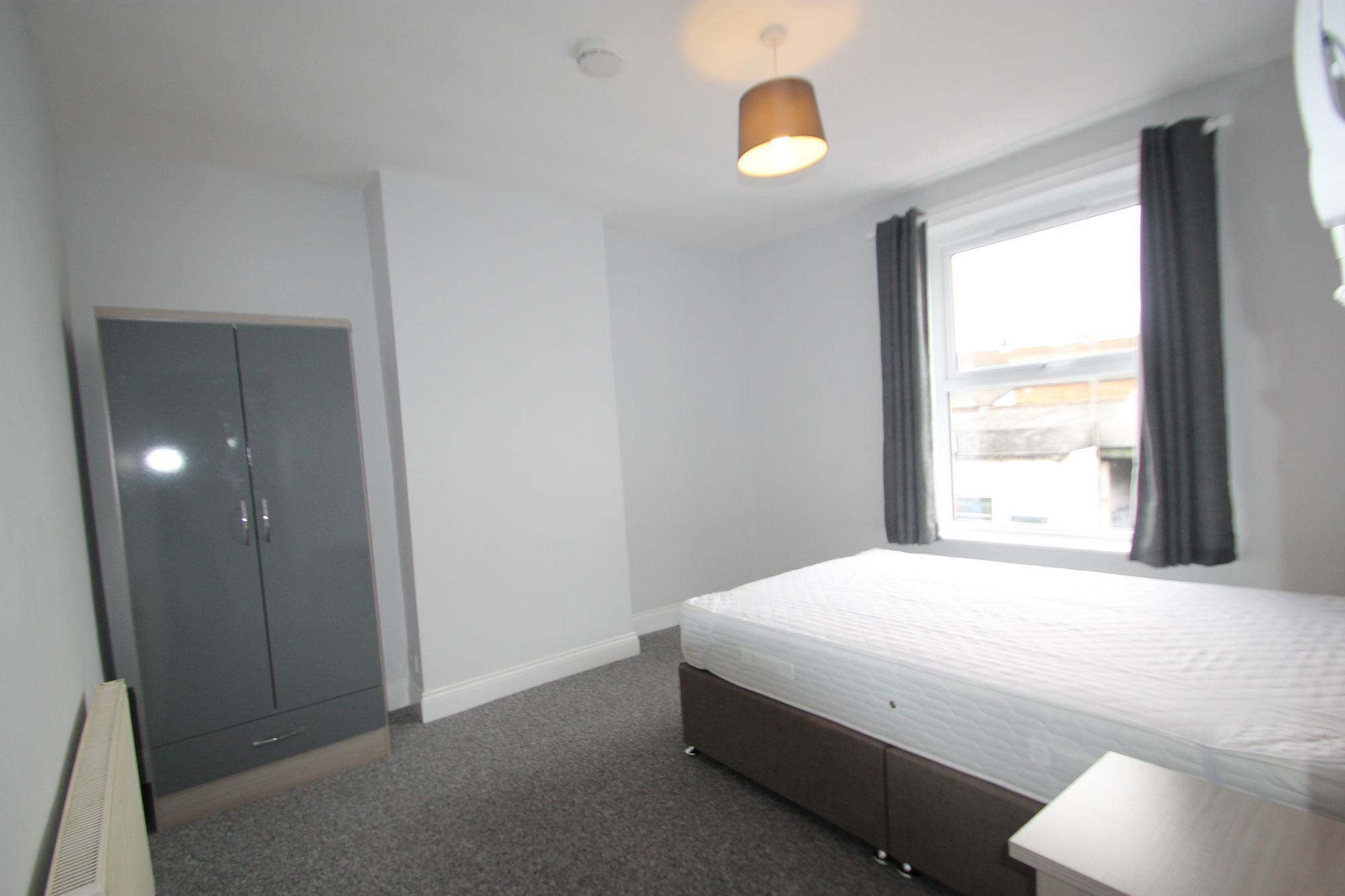 1 bed studio flat to rent in Beaufort Road, Taunton, TA1 1