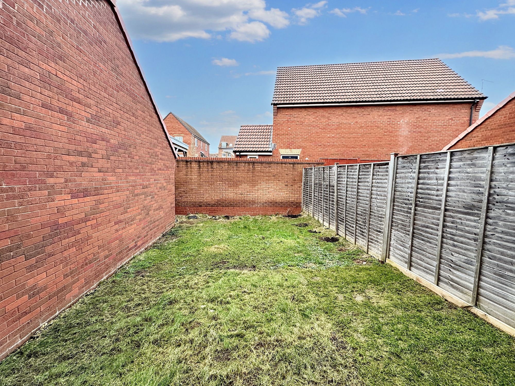 3 bed house to rent in Garden Close, Taunton  - Property Image 4