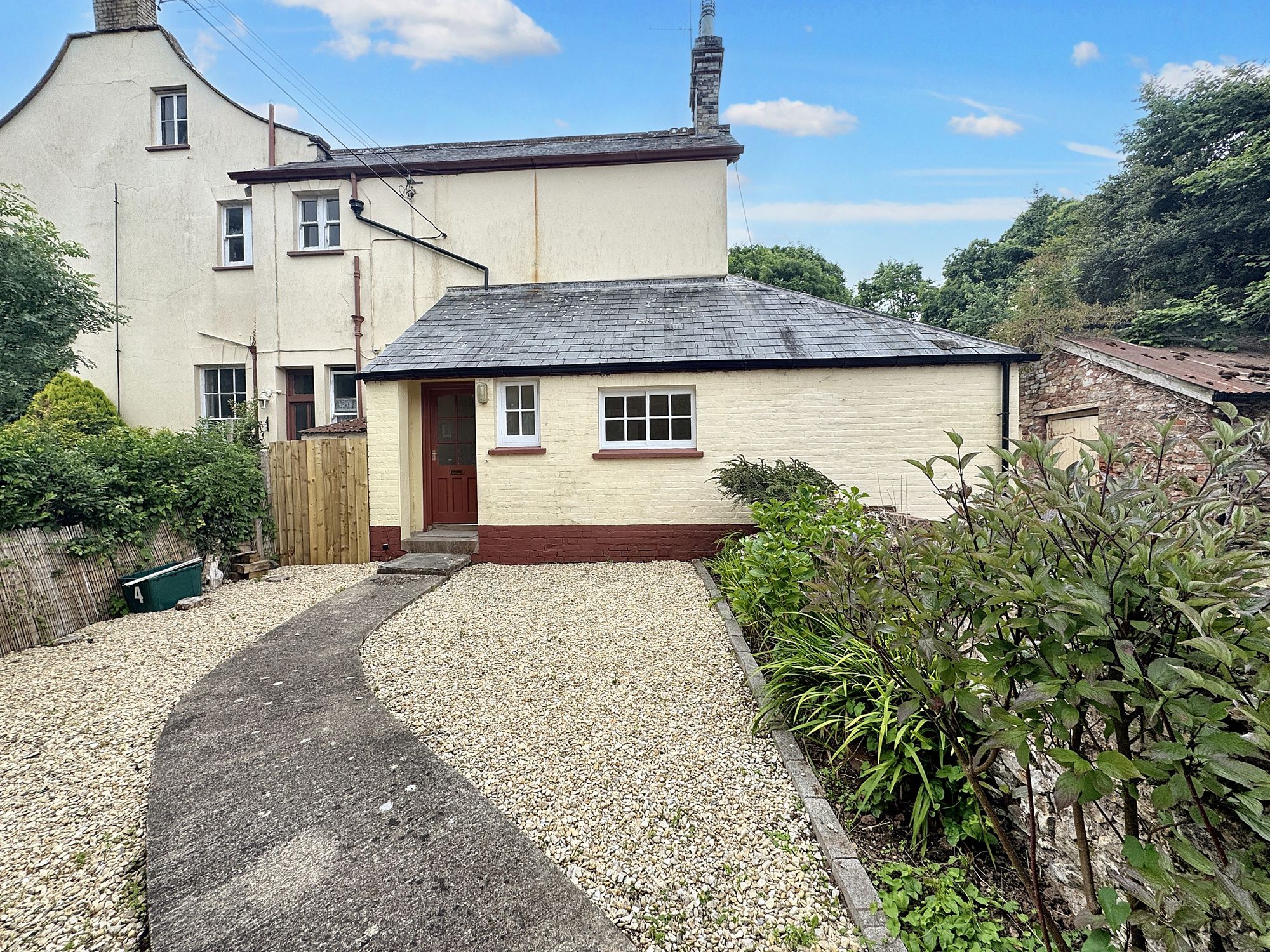 2 bed house to rent in Ford Street, Wellington, TA21  - Property Image 1