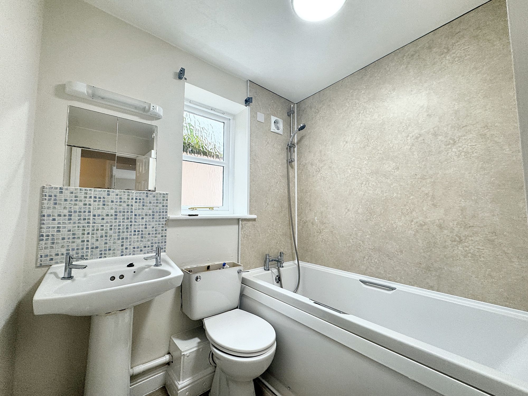 2 bed flat to rent in Queen Street, Edward House Queen Street, TA1  - Property Image 4