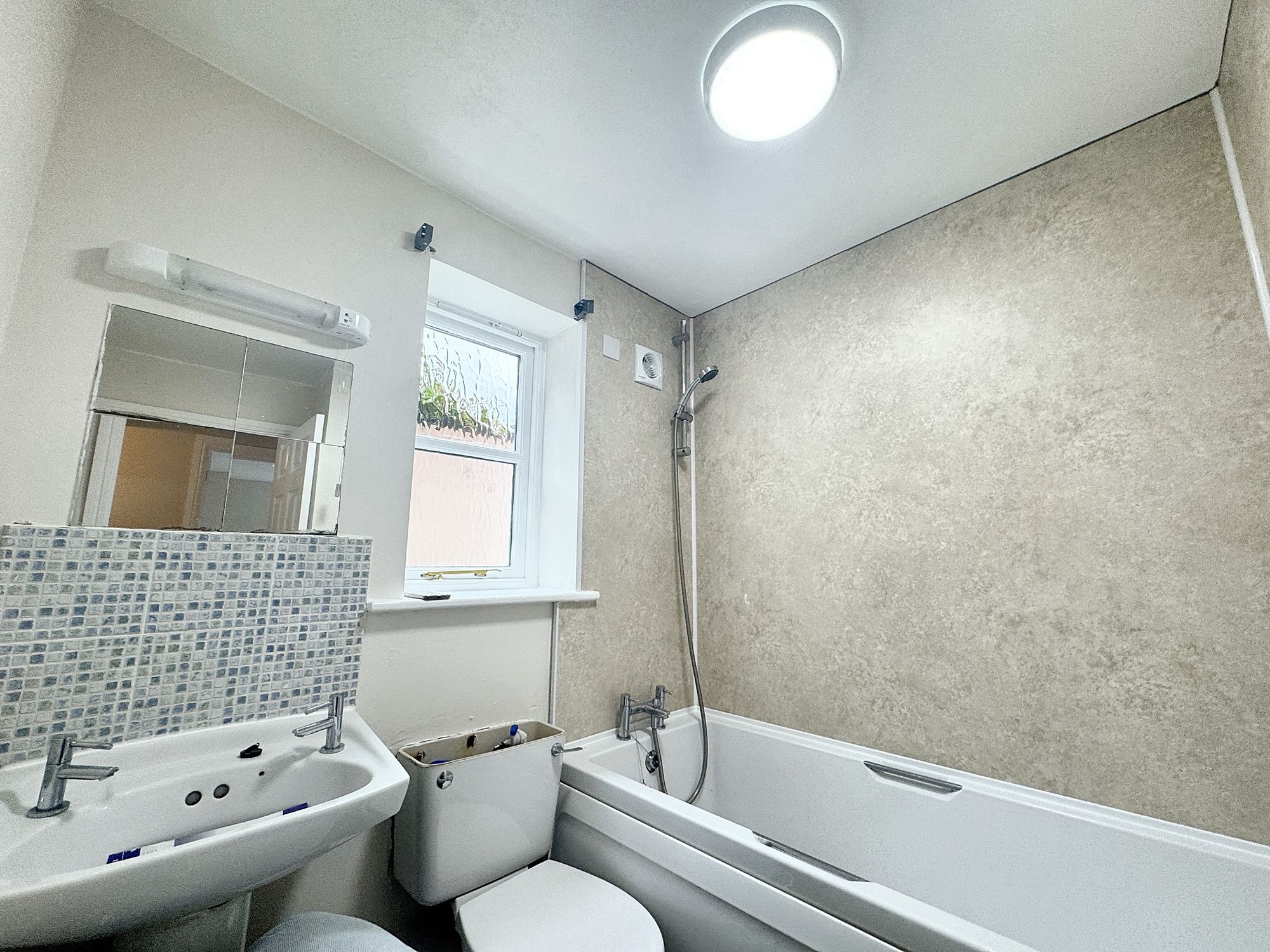2 bed flat to rent in Queen Street, Edward House Queen Street, TA1  - Property Image 5