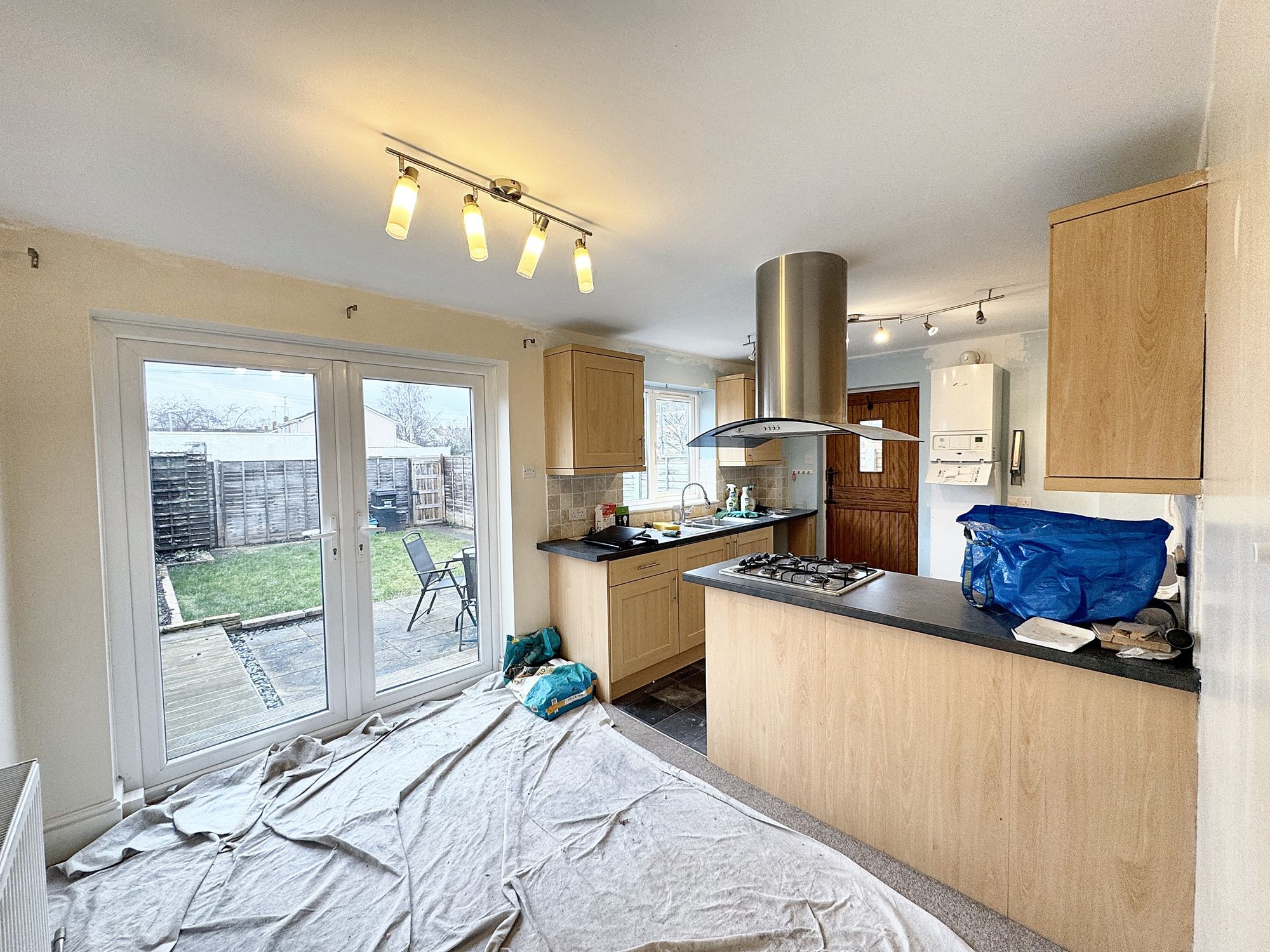 3 bed semi-detached house to rent in Roughmoor Close, Taunton  - Property Image 2