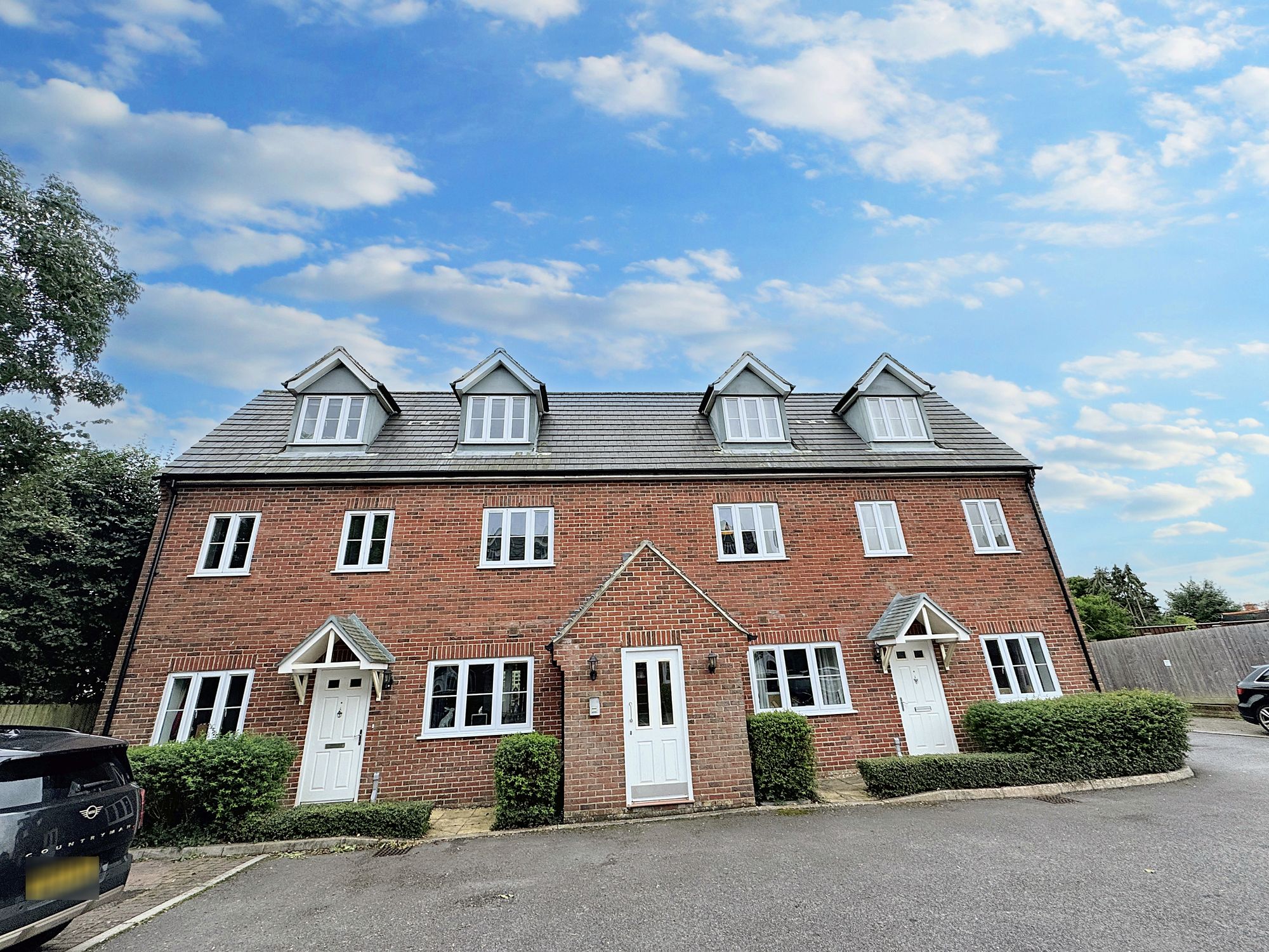 2 bed apartment to rent in Ilminster Road, Taunton  - Property Image 1