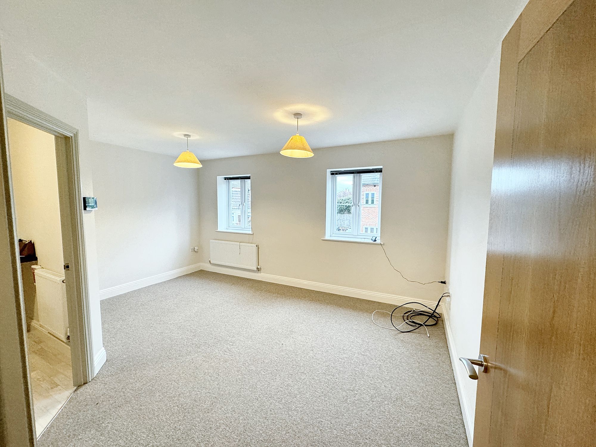 2 bed apartment to rent in Ilminster Road, Taunton  - Property Image 3