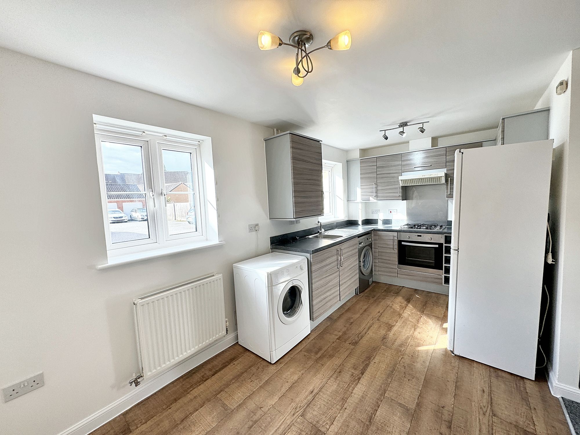 2 bed apartment to rent in Morse Road, Taunton  - Property Image 2