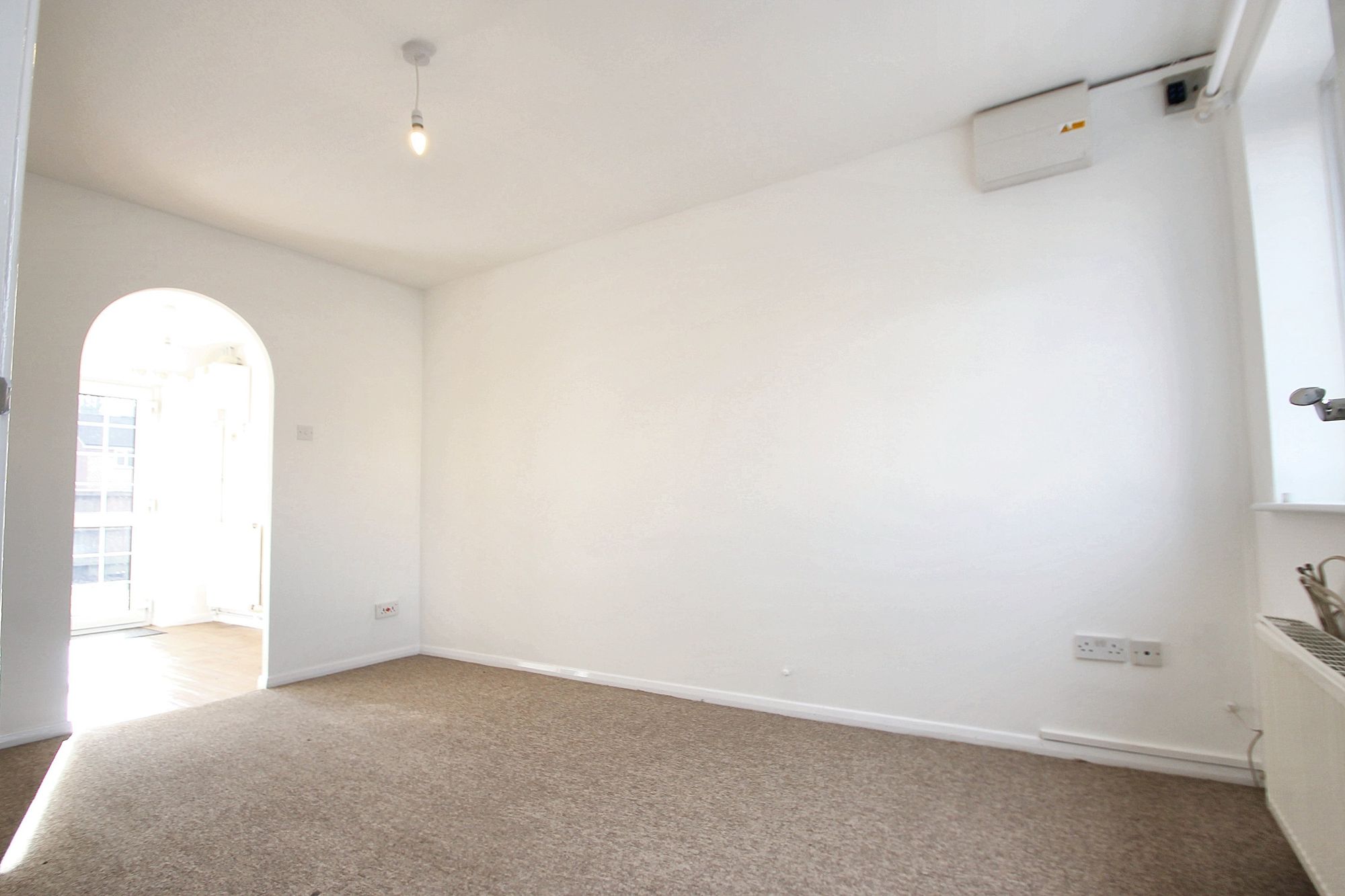2 bed house to rent in Ryburn Close, Taunton, TA1  - Property Image 5