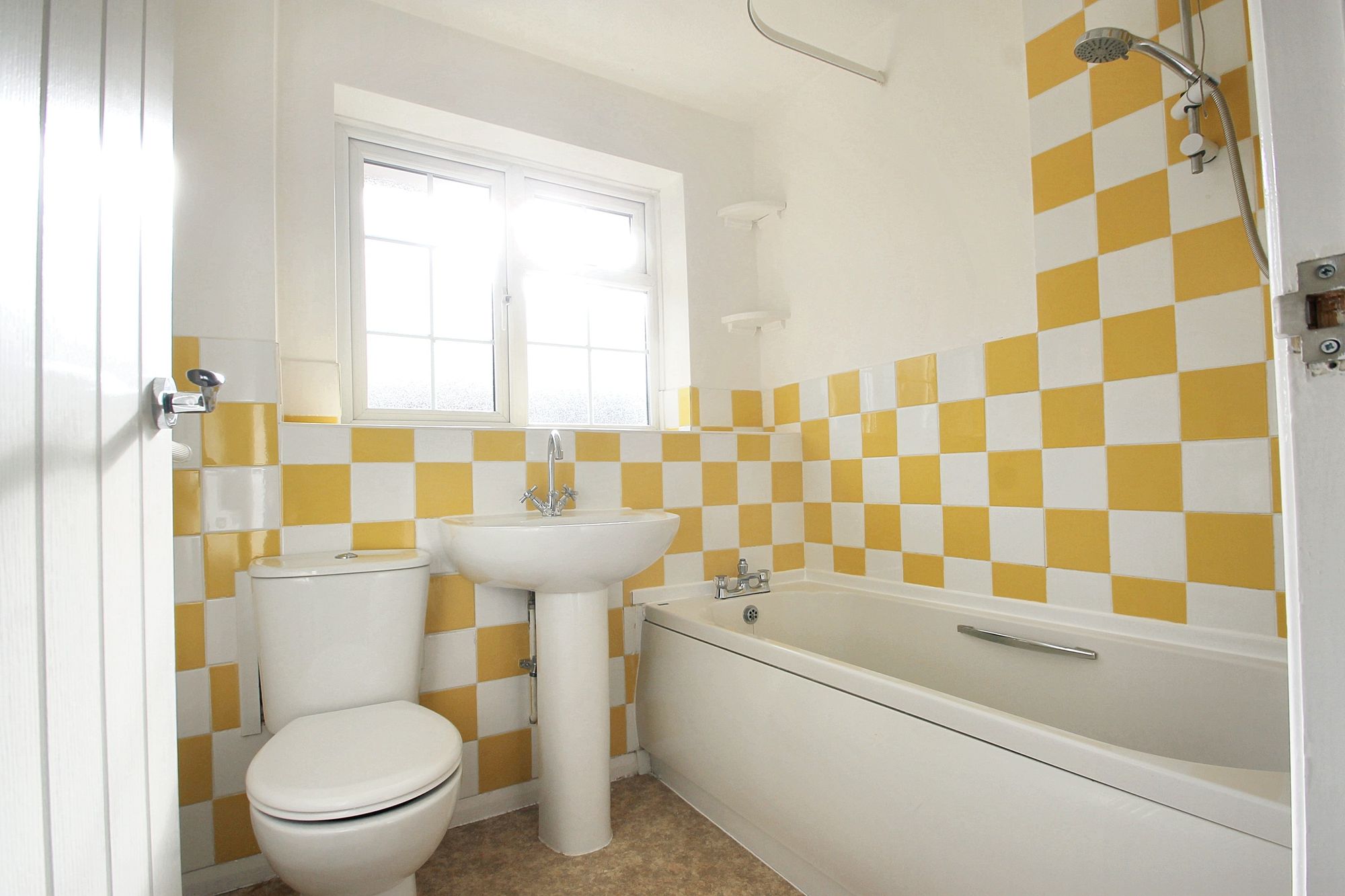 2 bed house to rent in Ryburn Close, Taunton, TA1  - Property Image 9