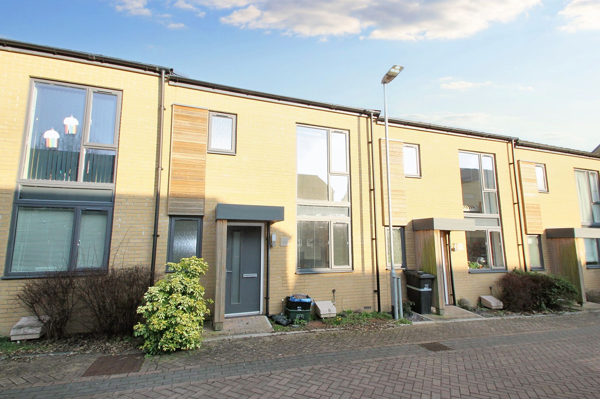3 bed house to rent in Firepool View, Taunton, TA1  - Property Image 1