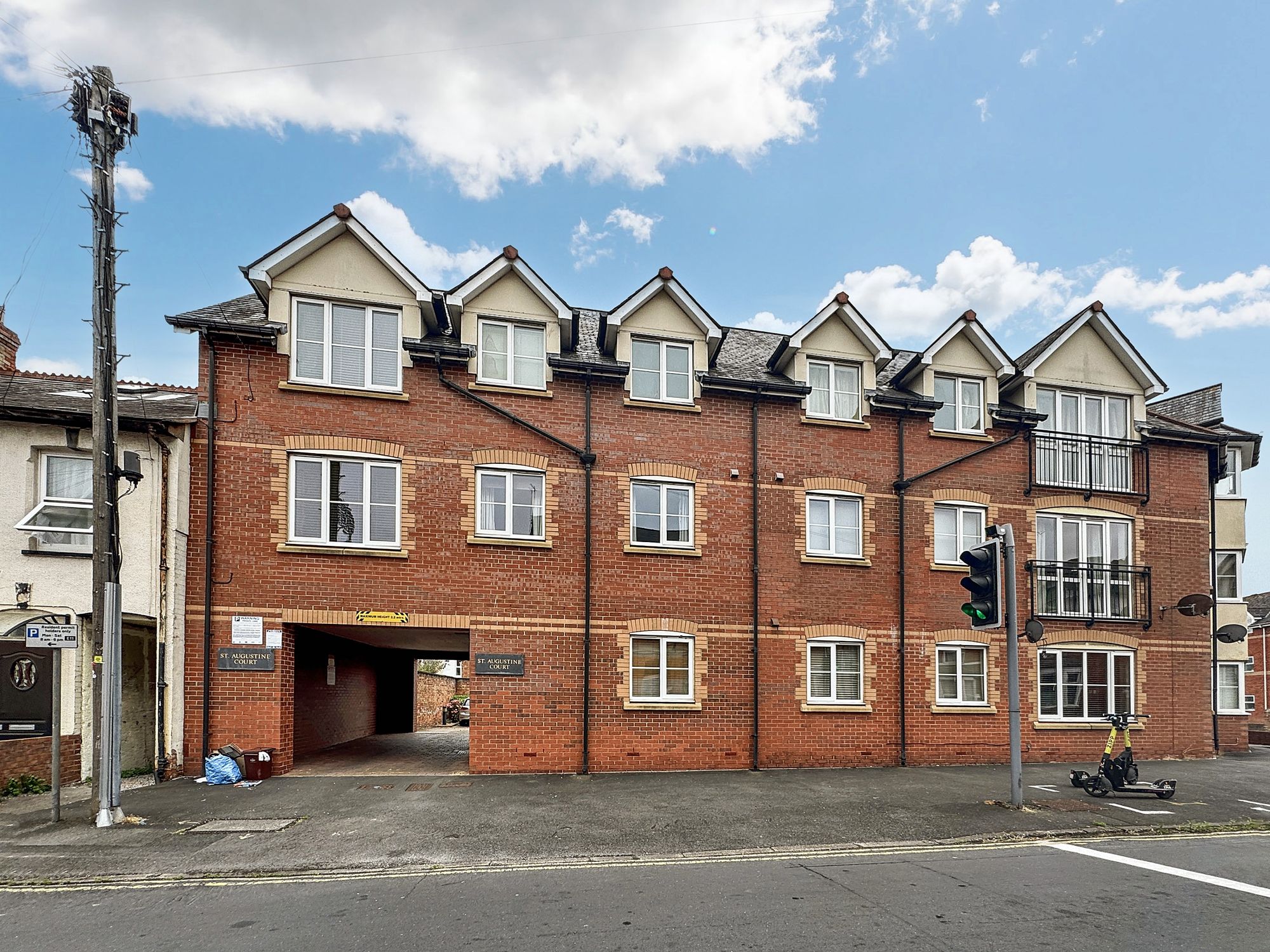 1 bed flat to rent in St. Augustine Street, Taunton, TA1