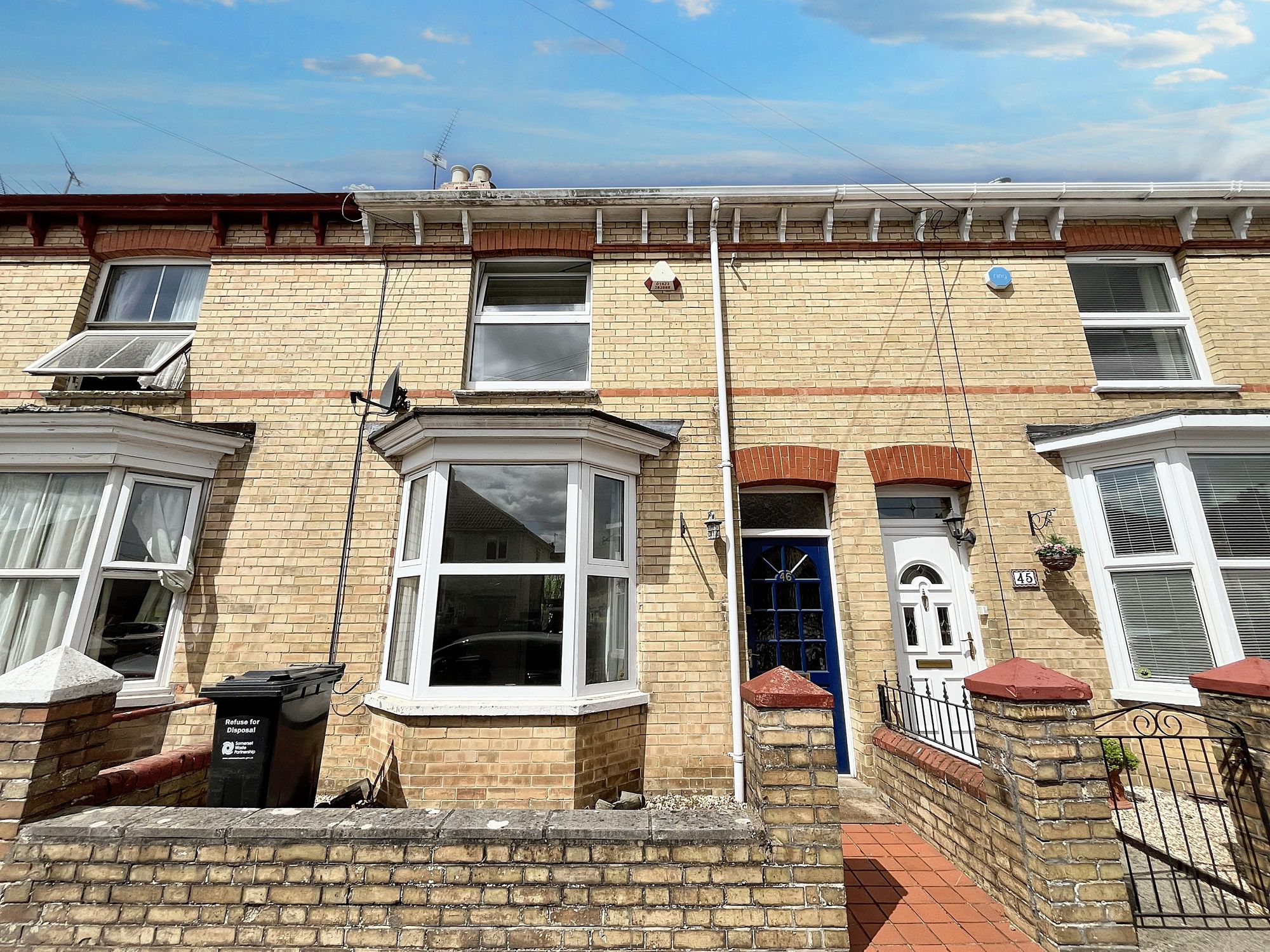 2 bed house to rent in Eastleigh Road, Taunton, TA1