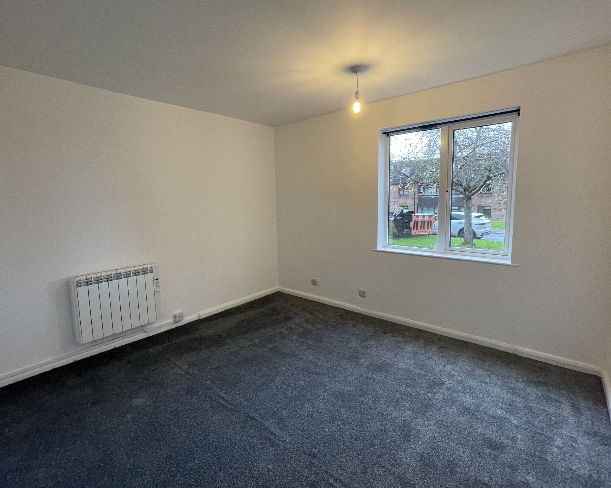 2 bed flat to rent in Bacon Drive, Taunton  - Property Image 4