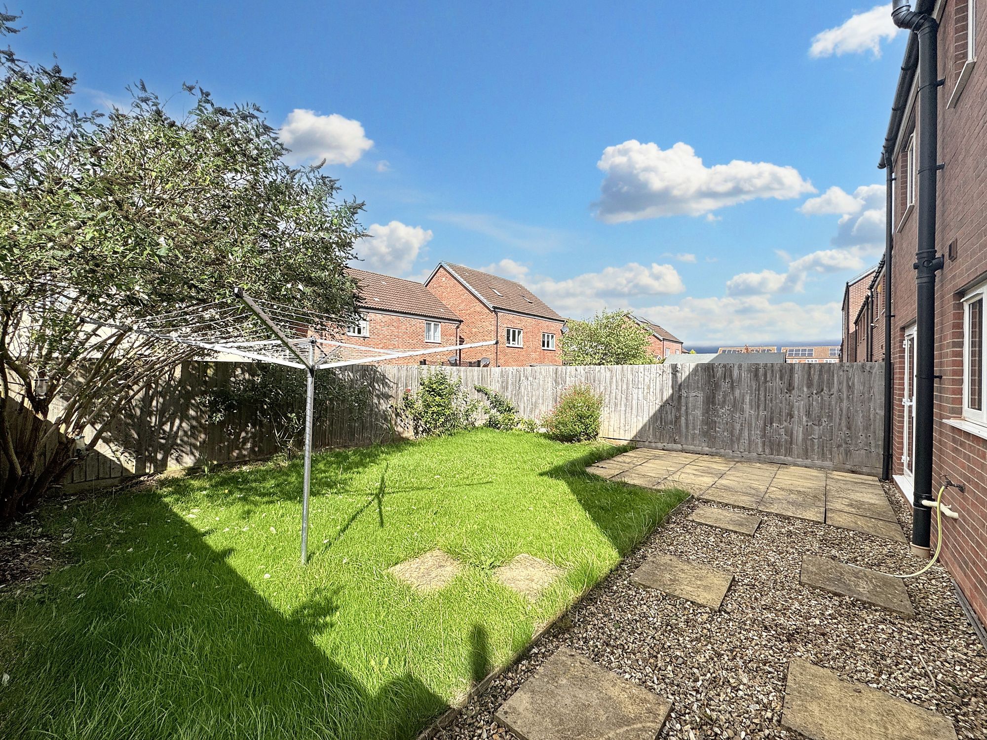 4 bed house to rent in Glebelands, Bathpool, TA2 19