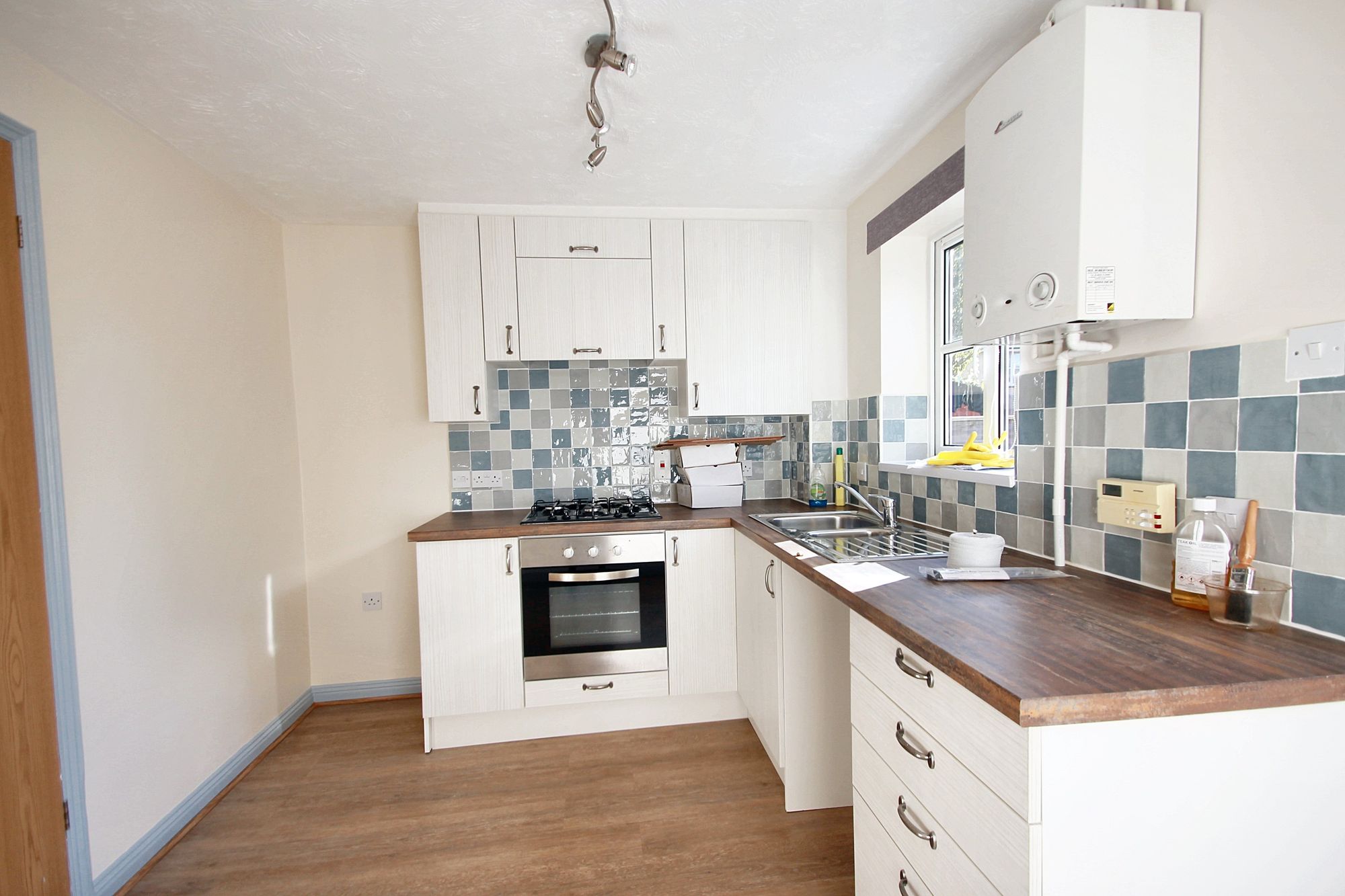 2 bed mid-terraced house to rent in Rupert Street, Taunton, TA2  - Property Image 2