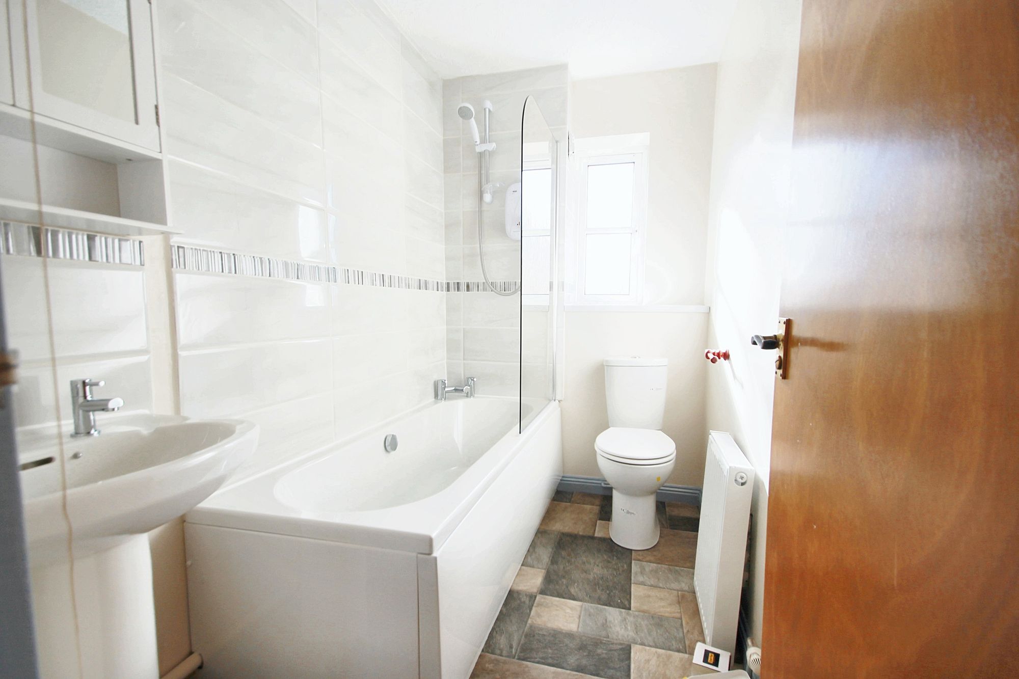 2 bed mid-terraced house to rent in Rupert Street, Taunton, TA2  - Property Image 6
