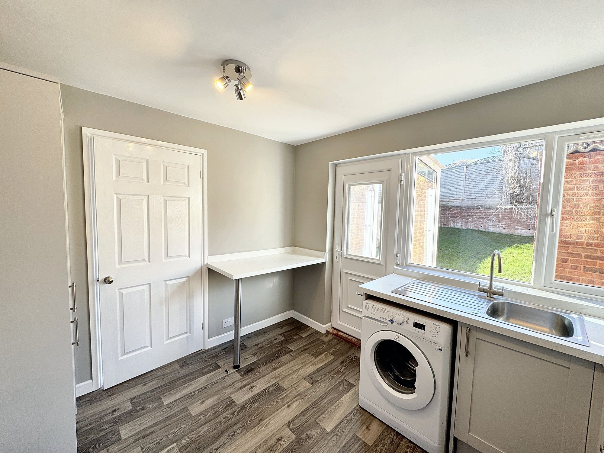 3 bed house to rent in Hazel Close, Taunton, TA1  - Property Image 5
