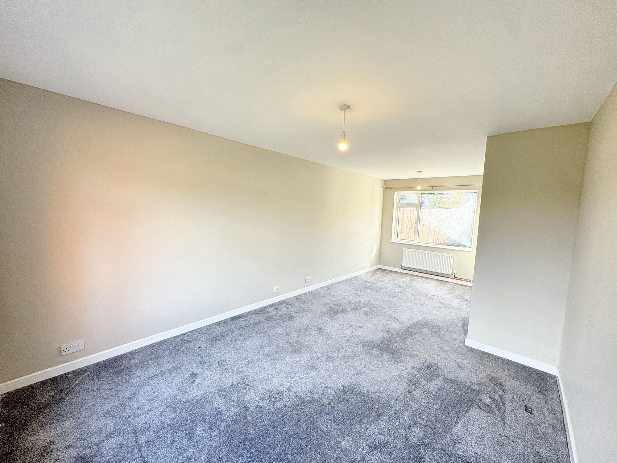 3 bed house to rent in Hazel Close, Taunton, TA1 6