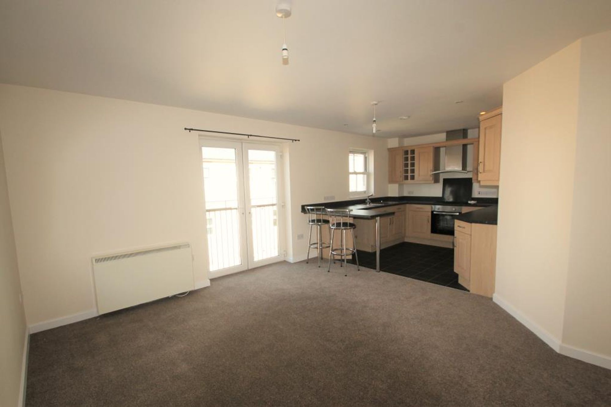 2 bed apartment for sale in Victoria Street, Taunton, TA1  - Property Image 2