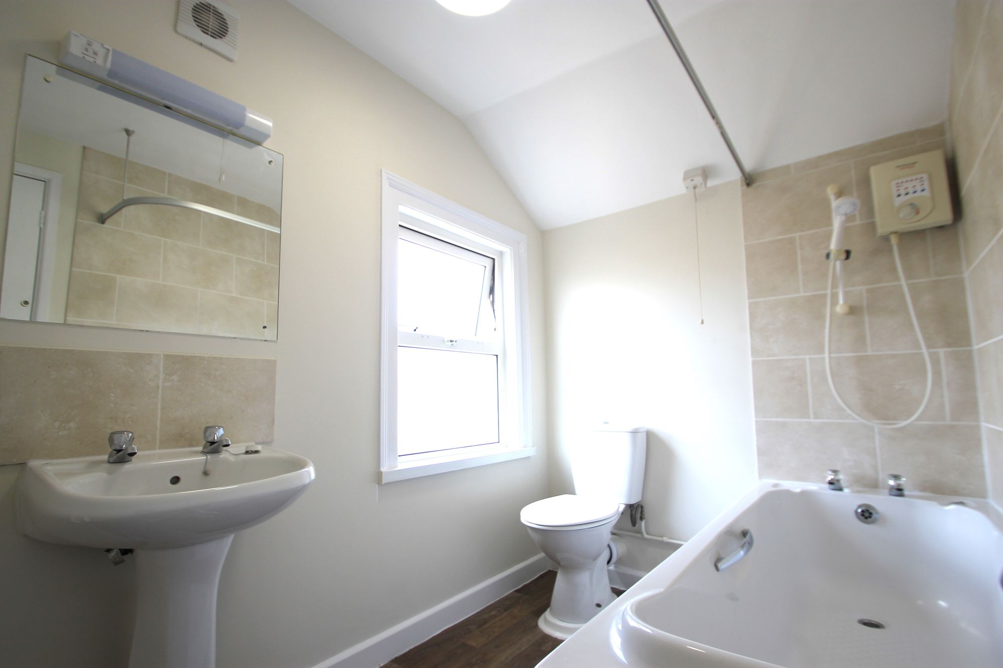 4 bed mid-terraced house to rent in Laburnum Street, Taunton, TA1  - Property Image 10