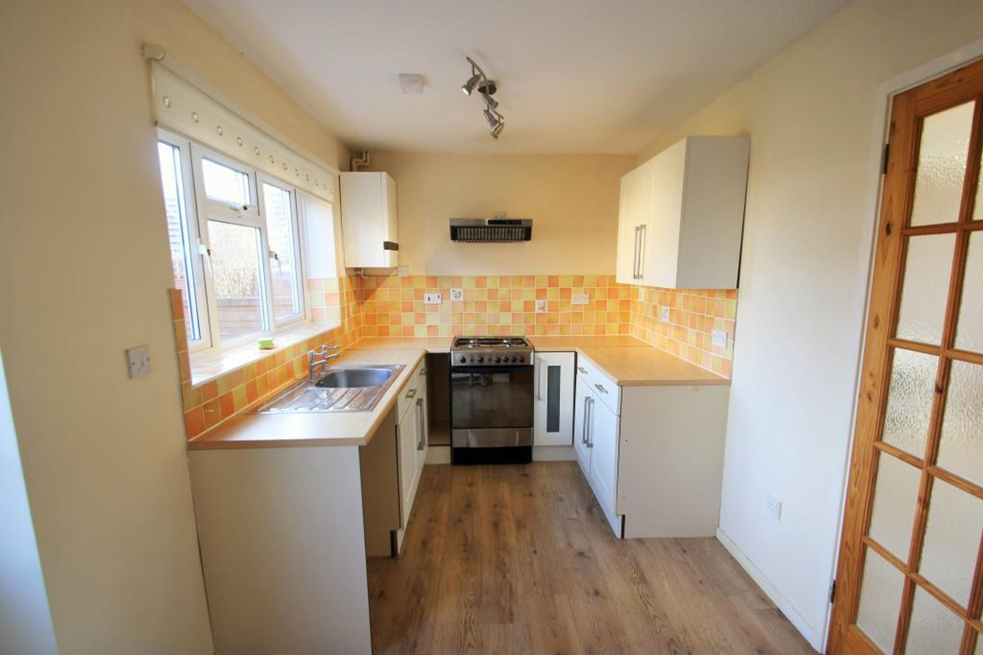 2 bed house to rent in Stembridge Way, Taunton  - Property Image 2