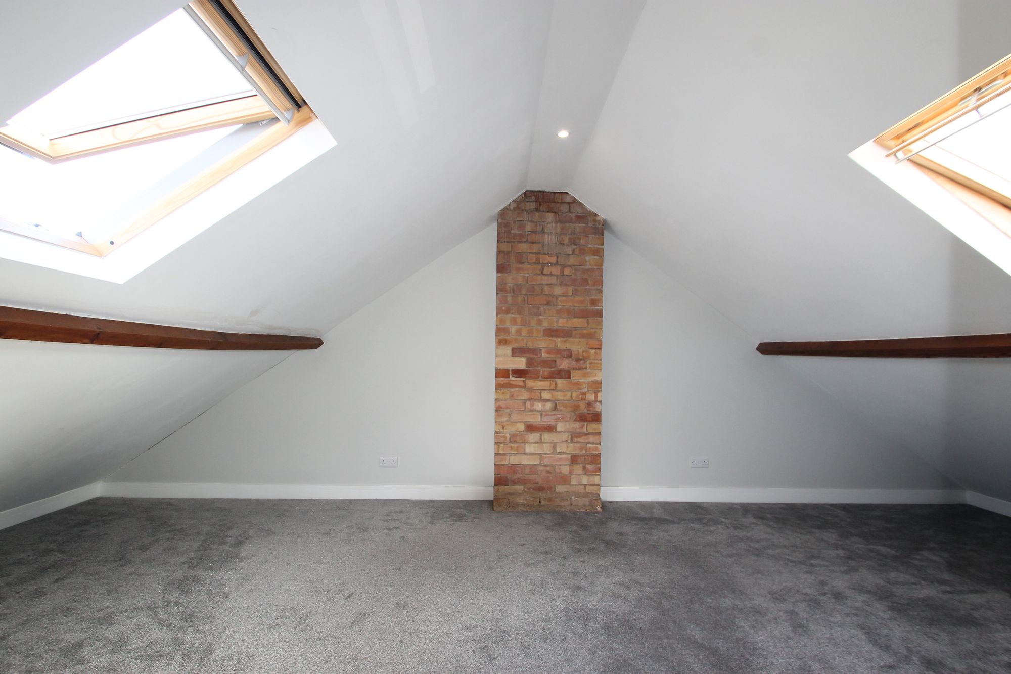 3 bed detached house to rent in Elms Close, Taunton, TA1 6