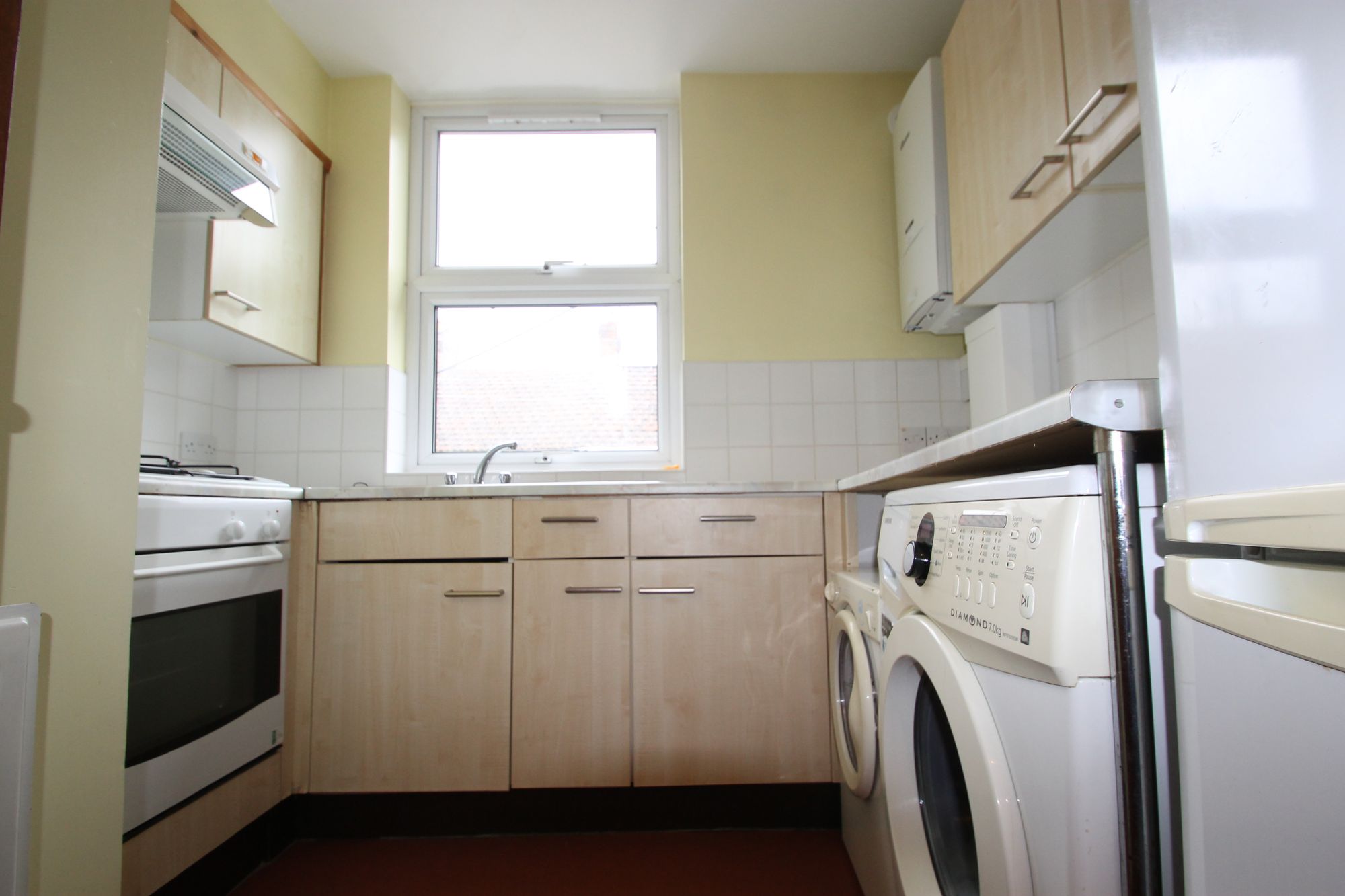 1 bed flat to rent in Albemarle Road, Taunton, TA1 3