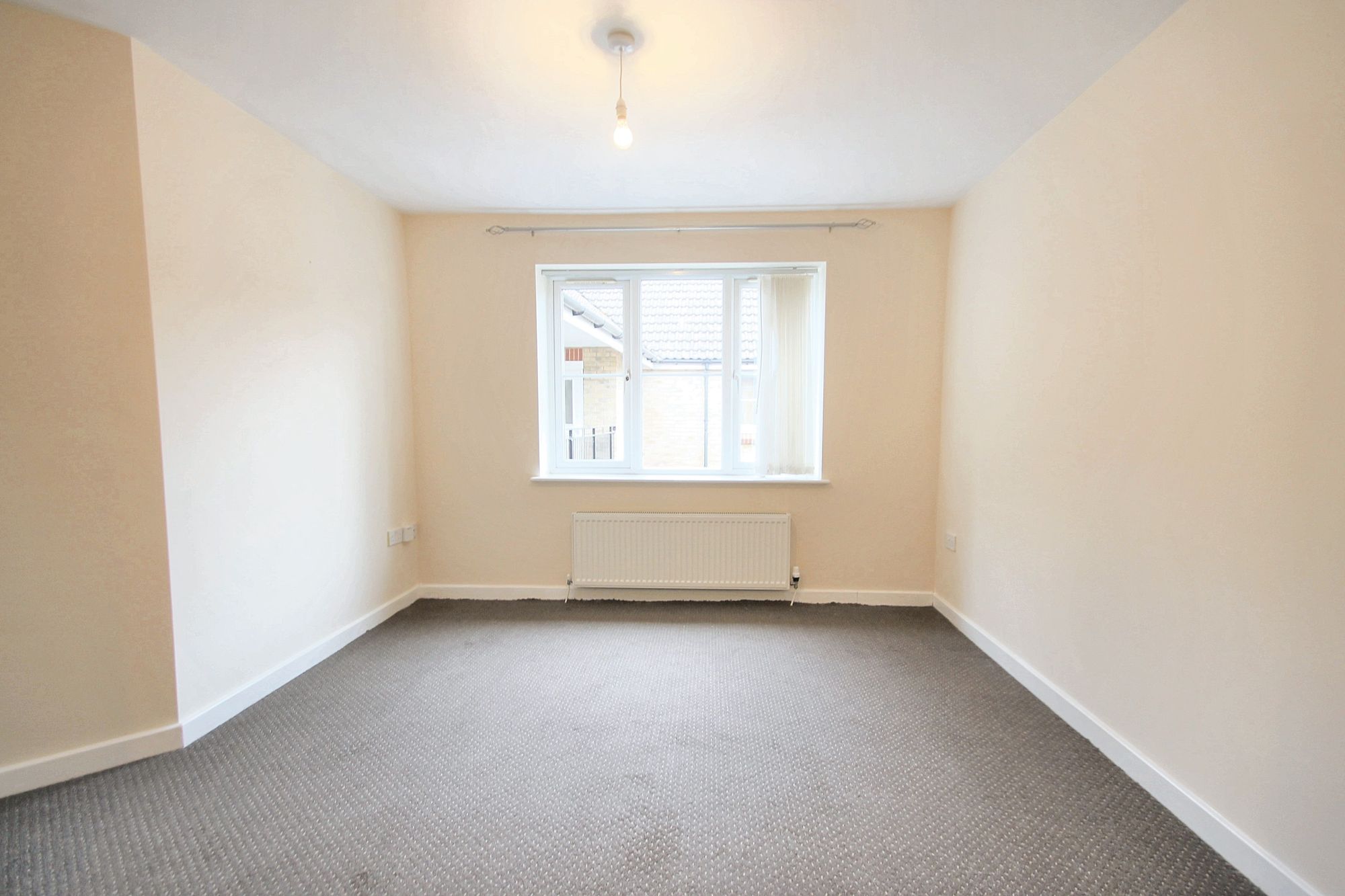 2 bed flat to rent in South Street, Taunton, TA1  - Property Image 5