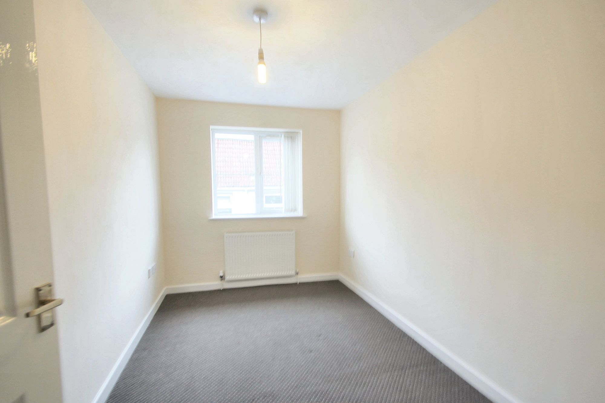 2 bed flat to rent in South Street, Taunton, TA1  - Property Image 6