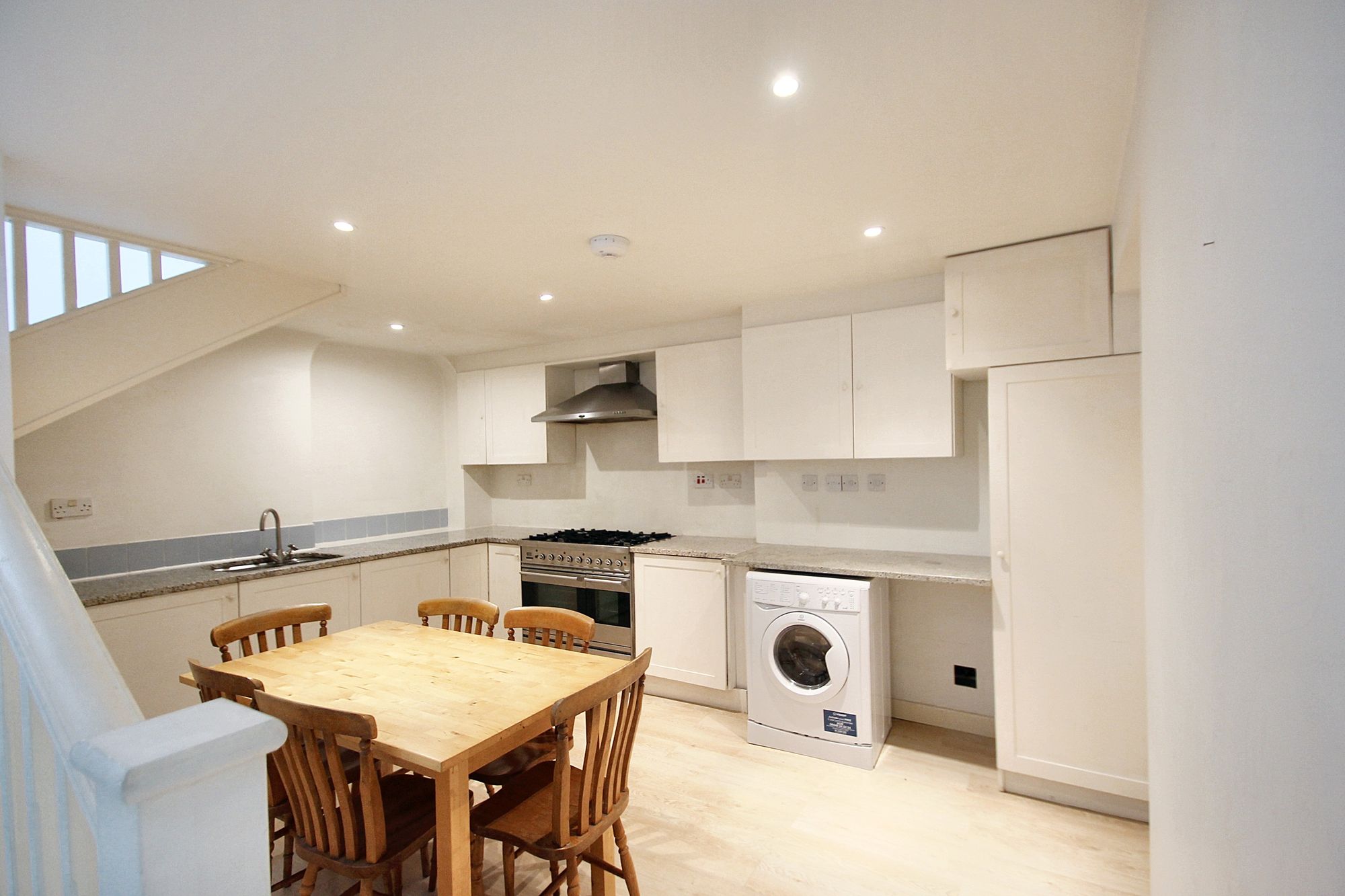 1 bed mews house to rent in Staplegrove Road, Taunton  - Property Image 2