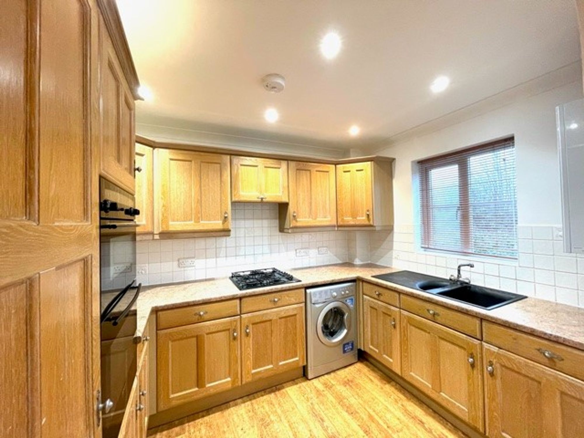 2 bed apartment to rent in Geoffrey Farrant Walk, Taunton  - Property Image 1