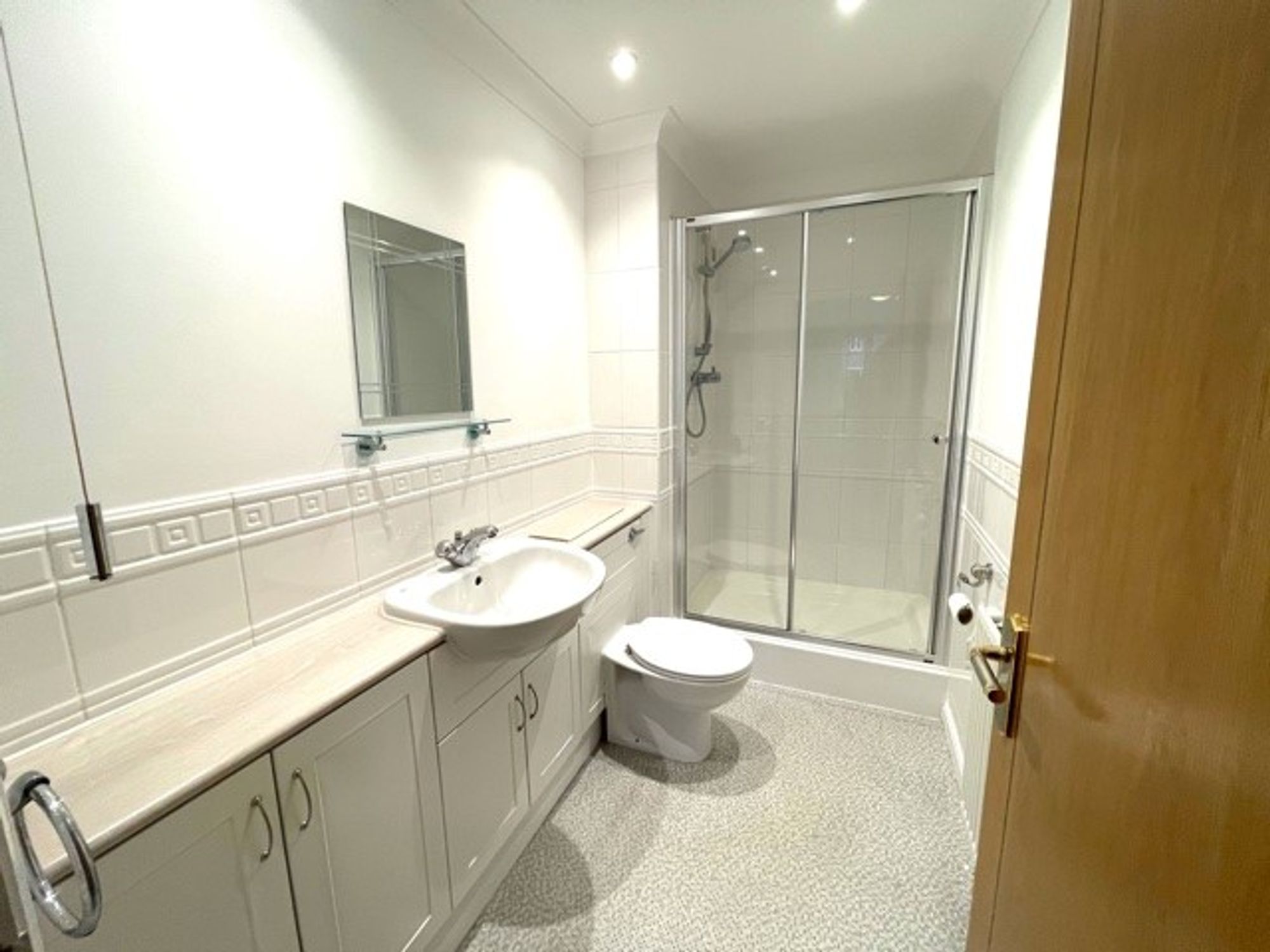 2 bed apartment to rent in Geoffrey Farrant Walk, Taunton  - Property Image 8