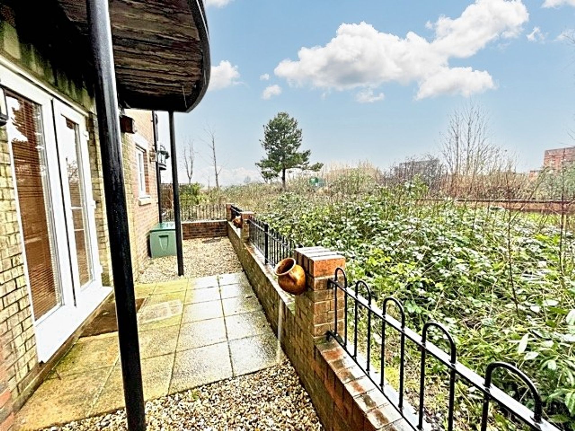 2 bed apartment to rent in Geoffrey Farrant Walk, Taunton, TA1  - Property Image 6