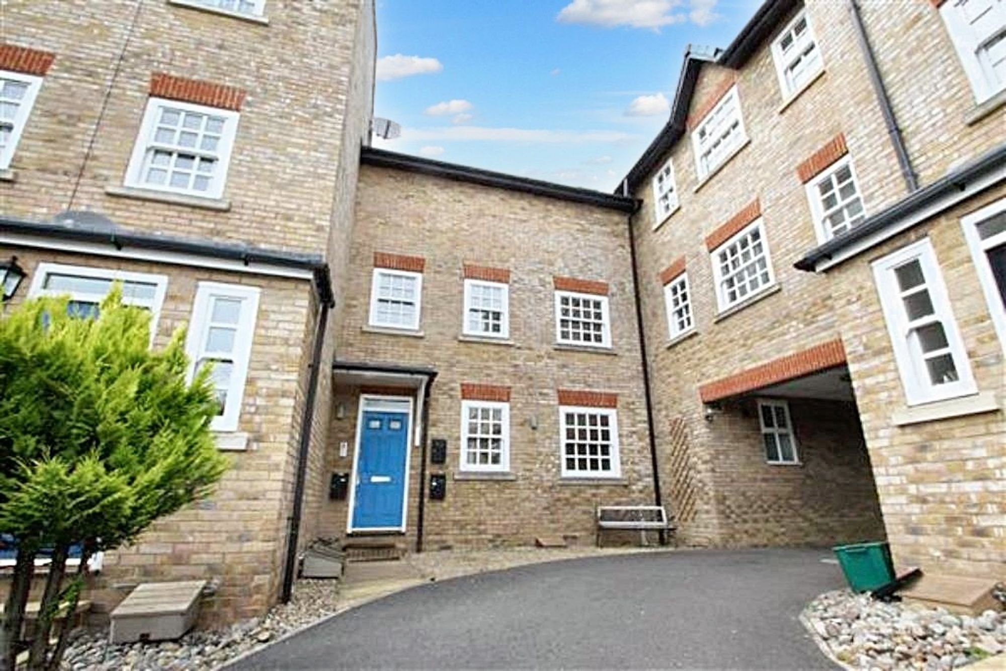 1 bed apartment to rent in Theaks Mews, Taunton, TA1