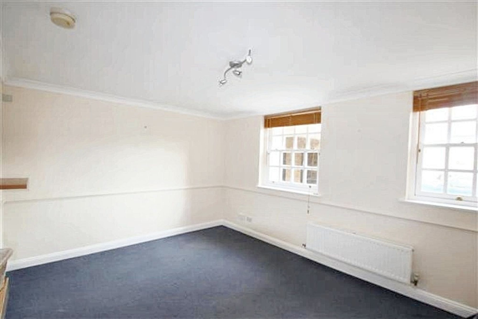 1 bed apartment to rent in Theaks Mews, Taunton, TA1 1