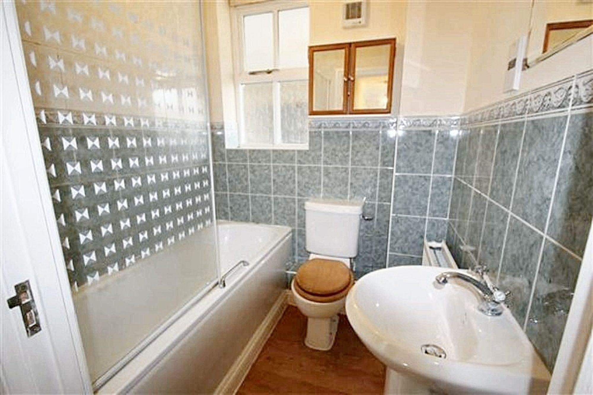 1 bed apartment to rent in Theaks Mews, Taunton, TA1 2