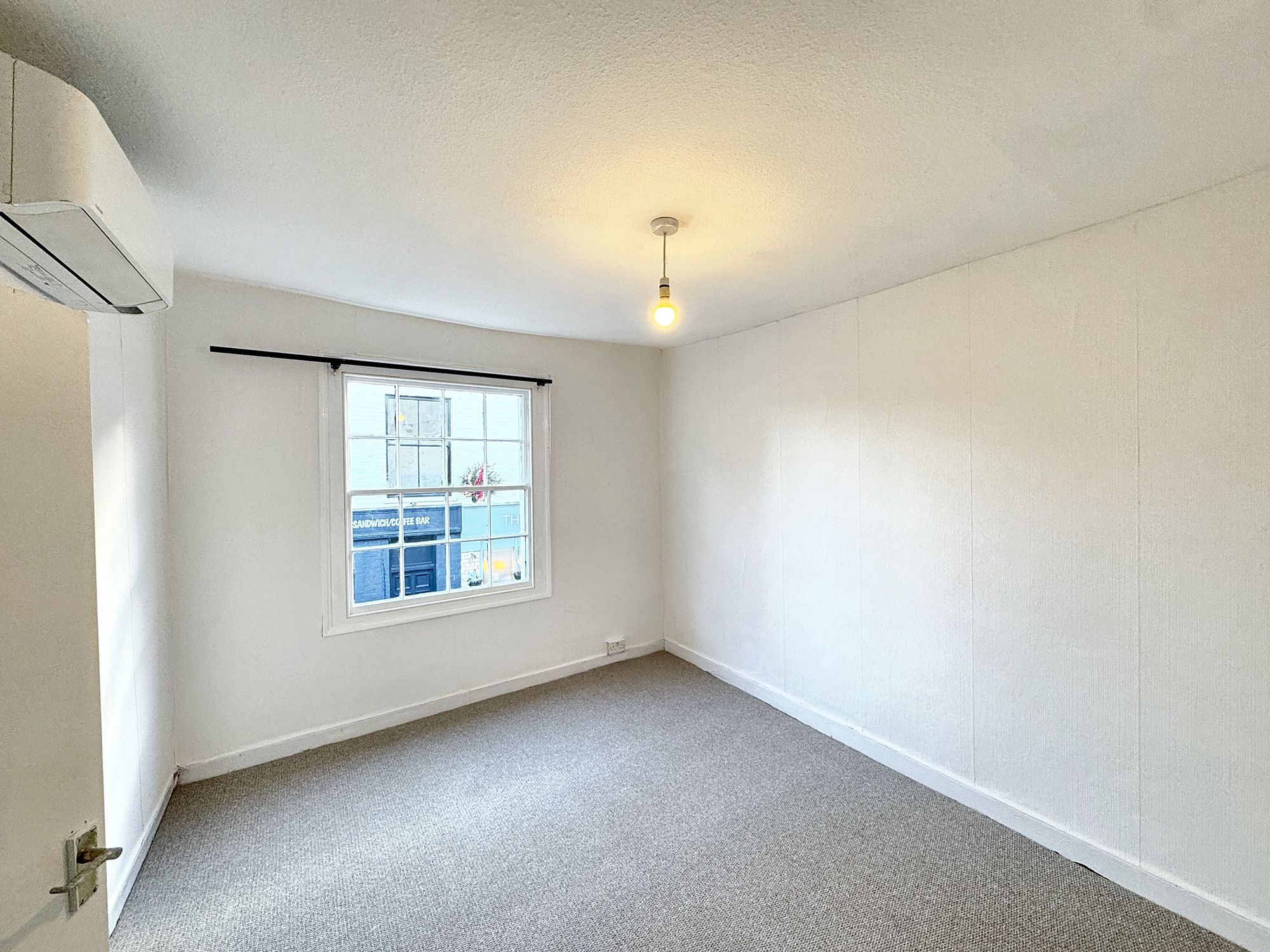 1 bed flat to rent in St. James Street, Taunton  - Property Image 4