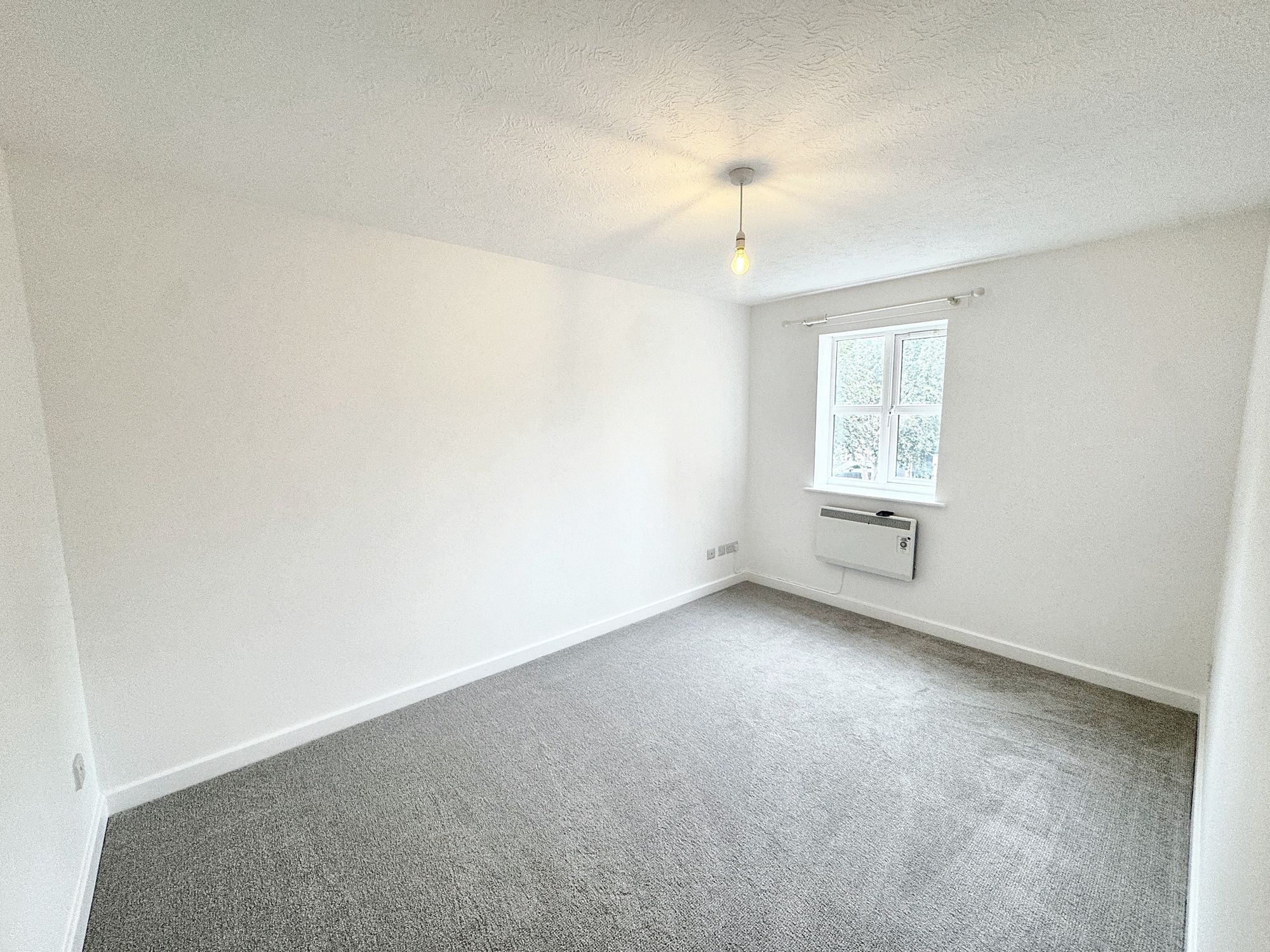 2 bed house to rent in Winters Field, Taunton, TA1  - Property Image 6