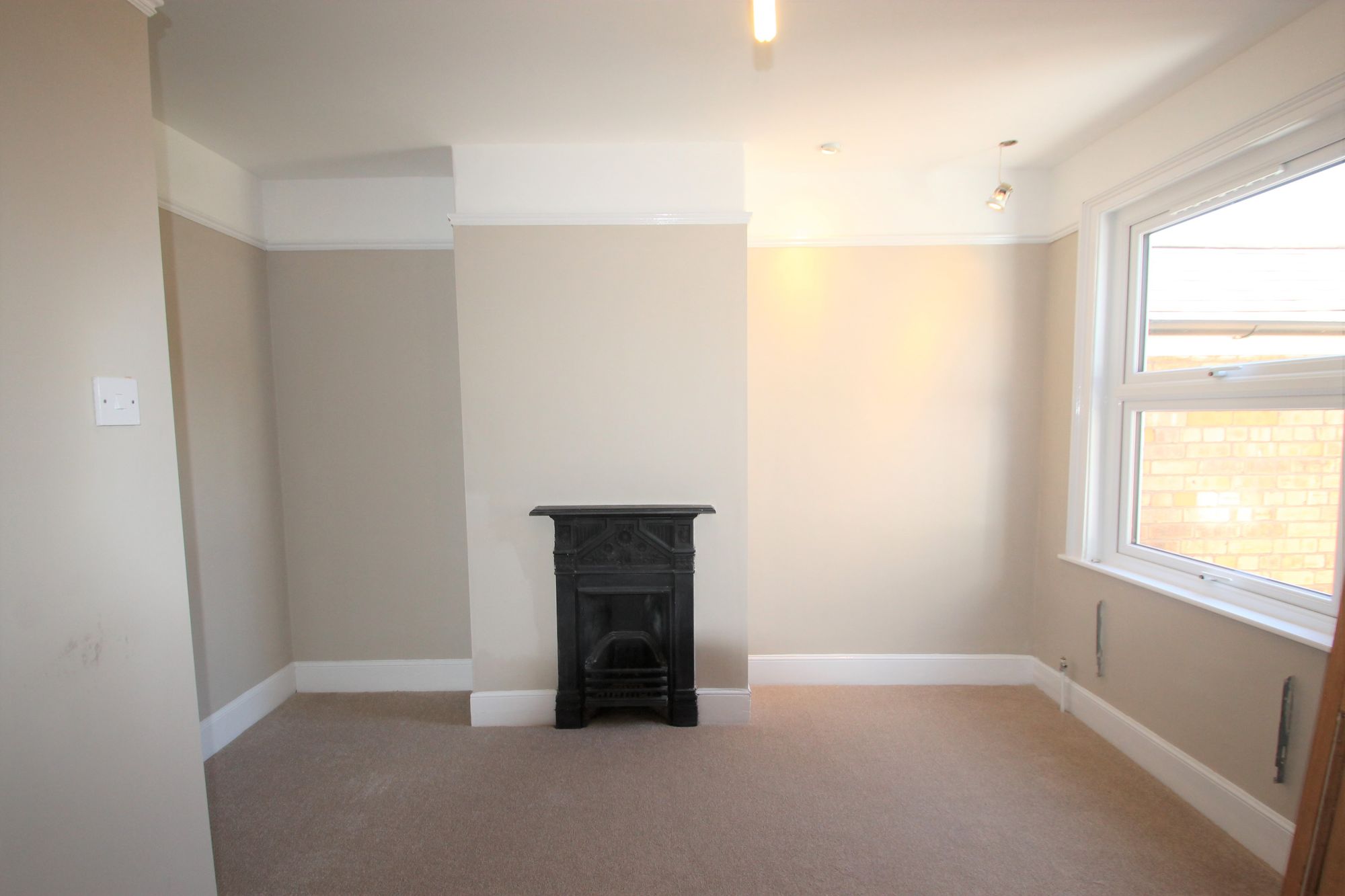 4 bed house to rent in St. Augustine Street, Taunton  - Property Image 5