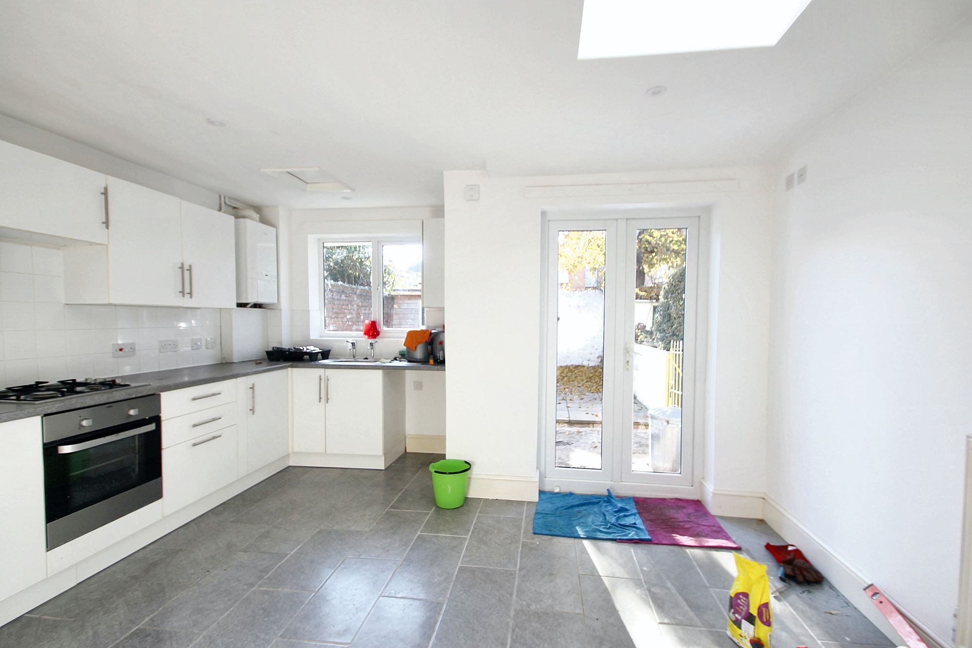 3 bed house to rent in Belgrave Place, Taunton, TA2  - Property Image 2