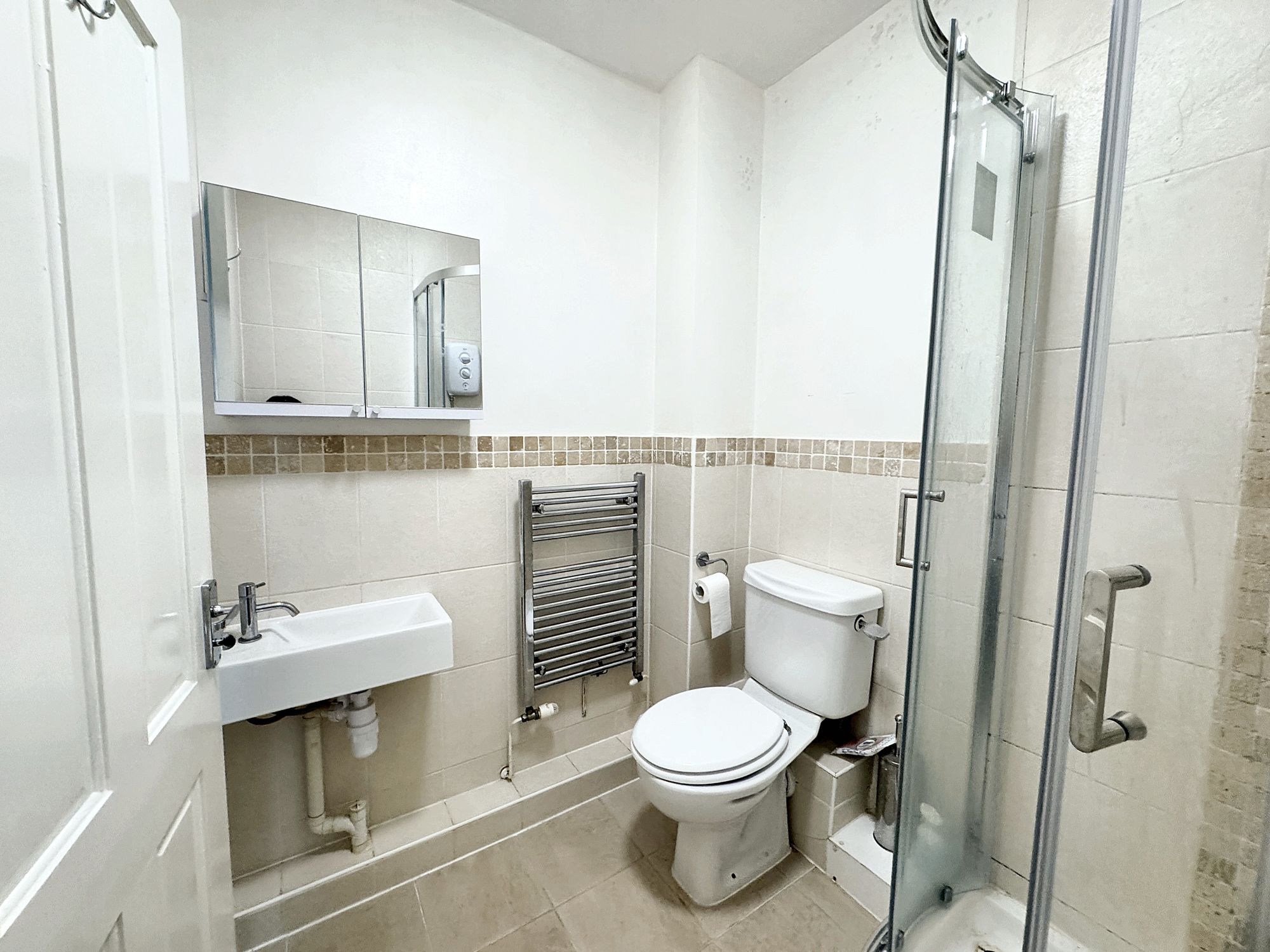 2 bed mid-terraced house to rent in Theaks Mews, Taunton, TA1  - Property Image 3