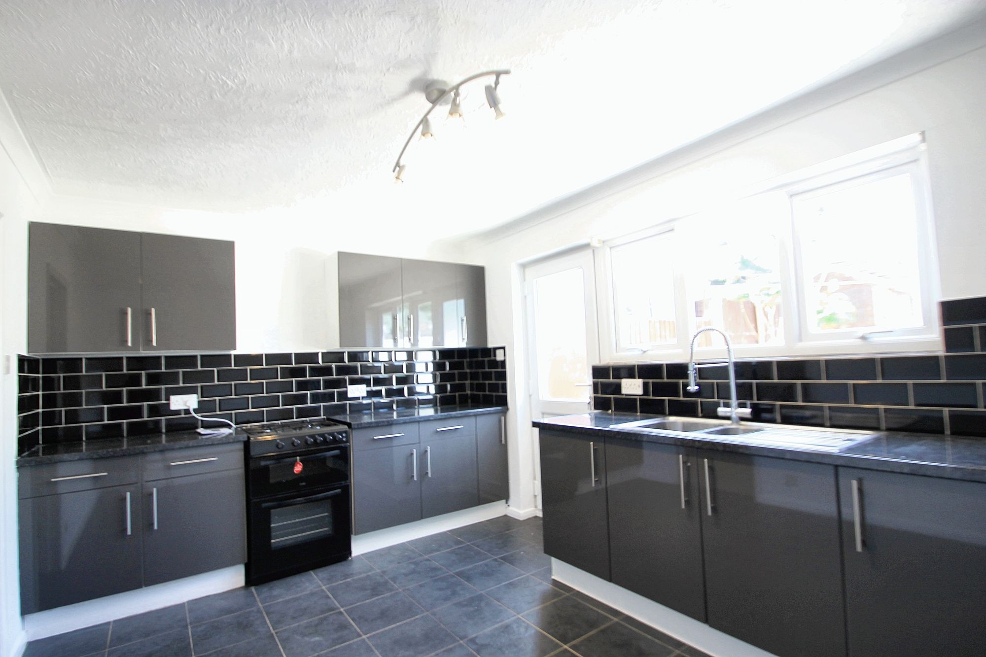 2 bed semi-detached house to rent in Rowan Drive, Taunton, TA1  - Property Image 2