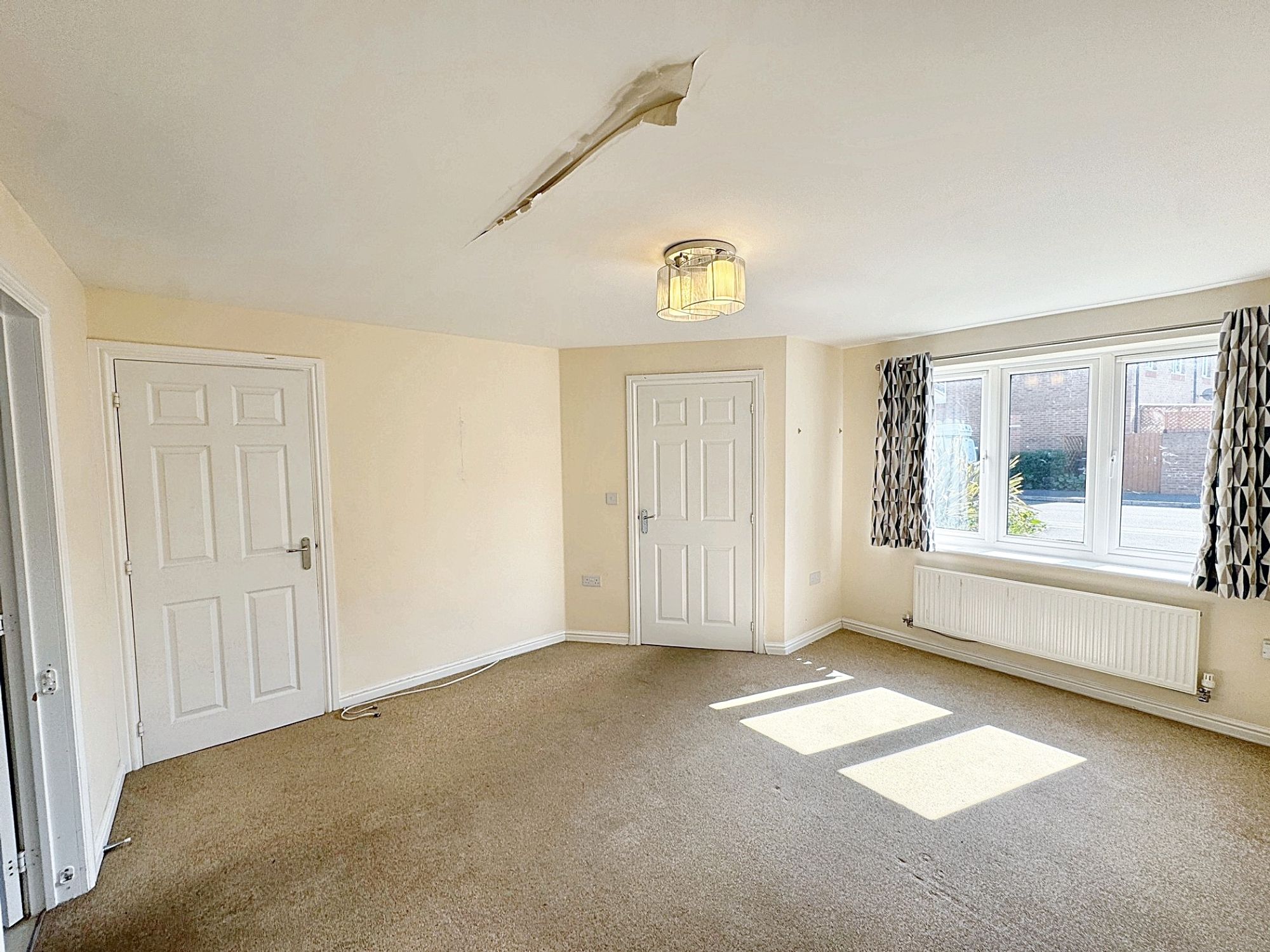 3 bed semi-detached house to rent in Hardys Close, Bathpool, TA2  - Property Image 2