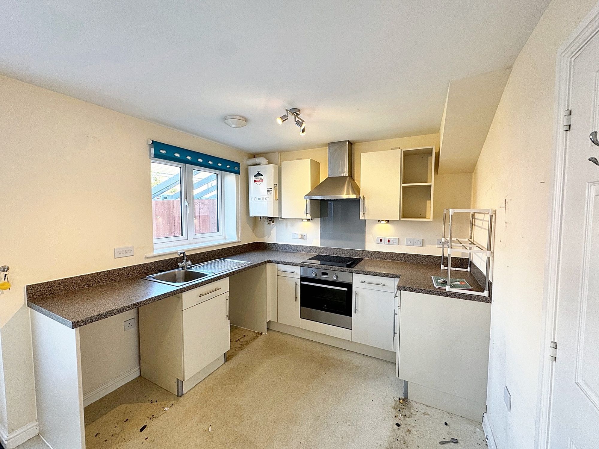 3 bed semi-detached house to rent in Hardys Close, Bathpool, TA2  - Property Image 3