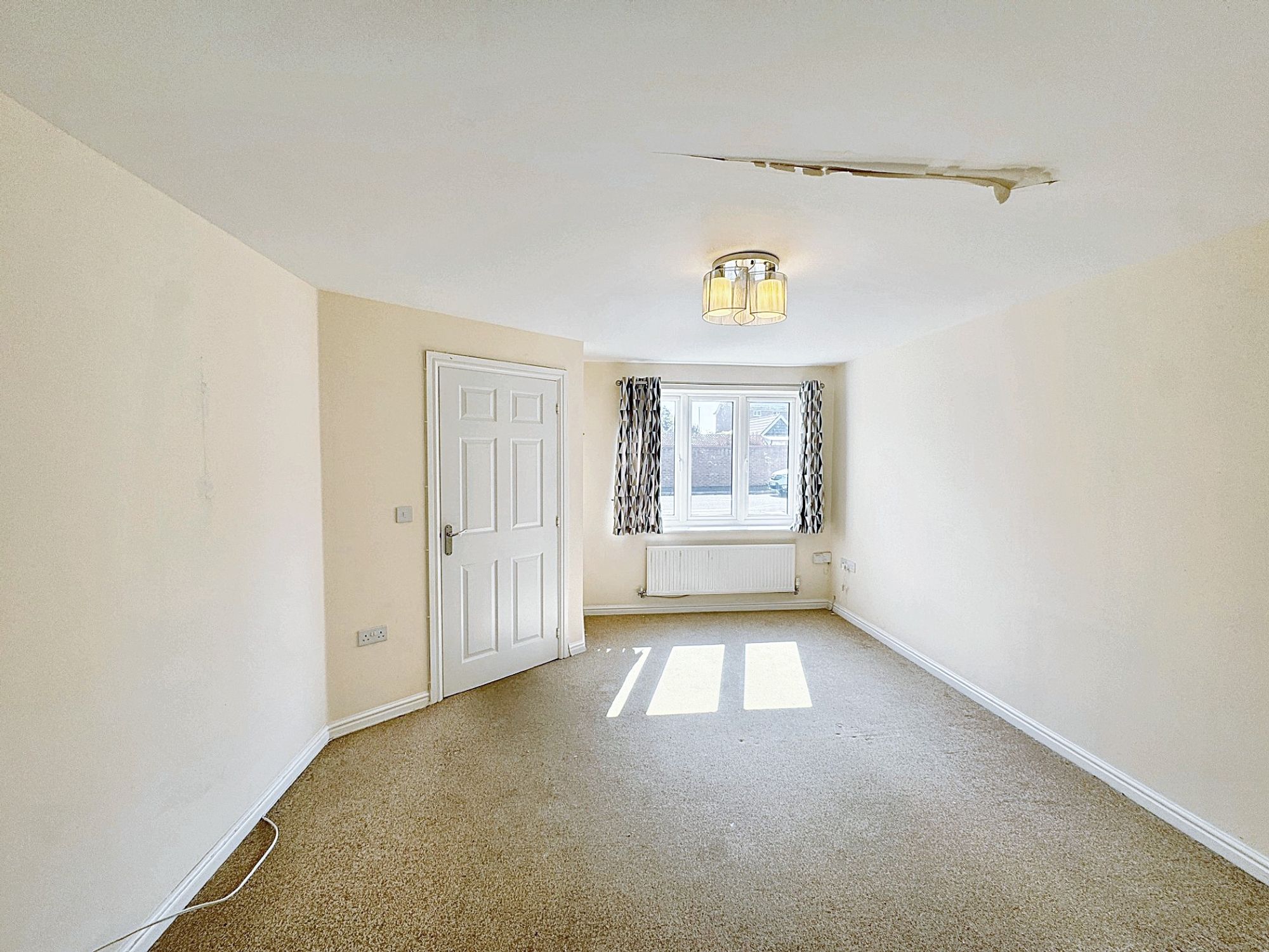 3 bed semi-detached house to rent in Hardys Close, Bathpool, TA2  - Property Image 5