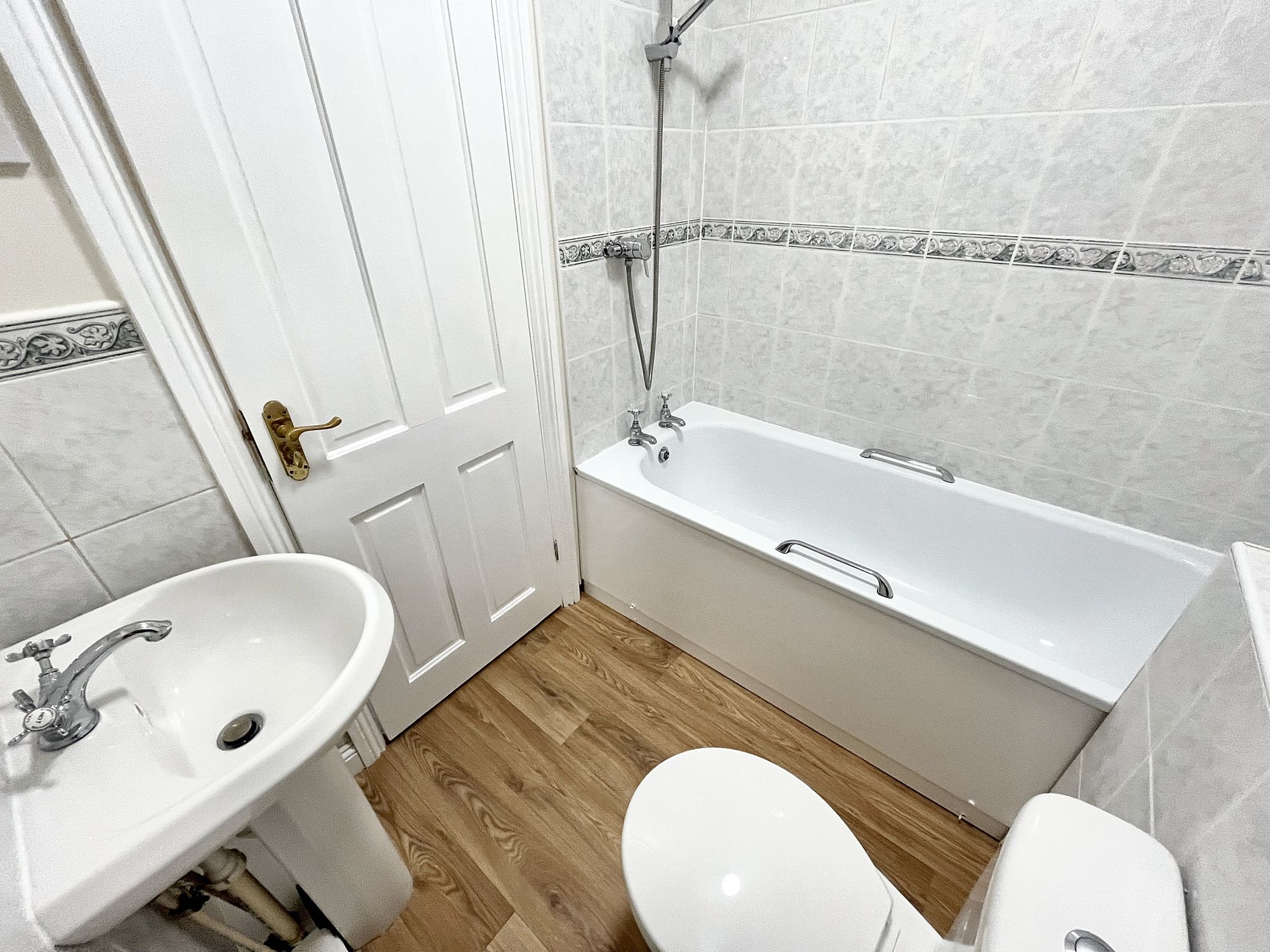 2 bed mid-terraced house to rent in Theaks Mews, Taunton, TA1  - Property Image 7