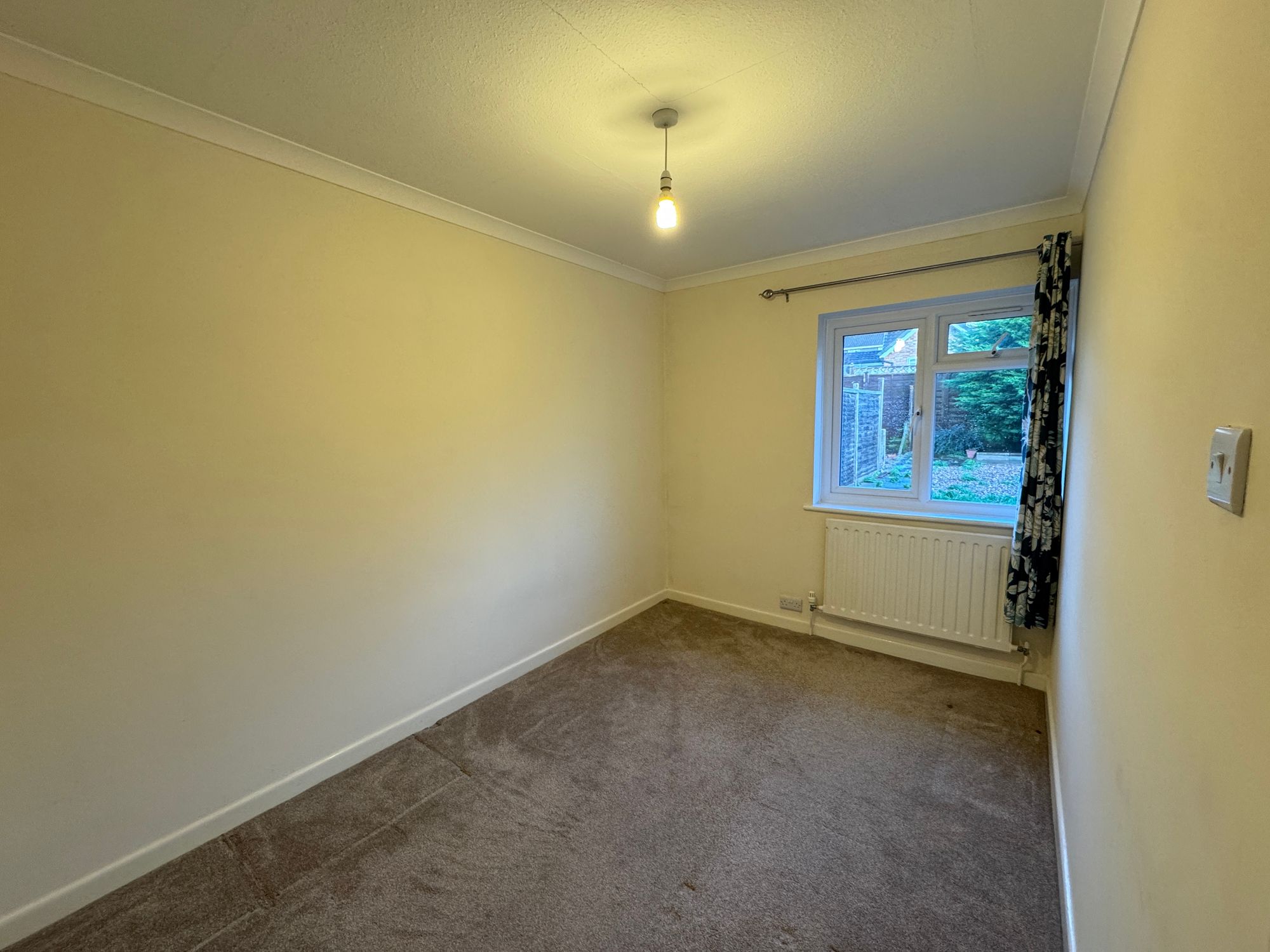 3 bed bungalow to rent in The Spinney, Taunton  - Property Image 9