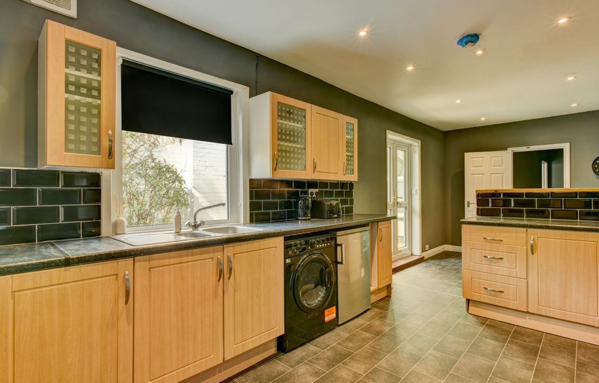 1 bed to rent in Albemarle Road, Taunton, TA1  - Property Image 5