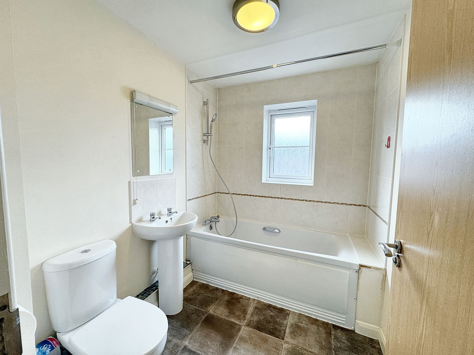 2 bed apartment to rent in Eastleigh Road, Taunton  - Property Image 3