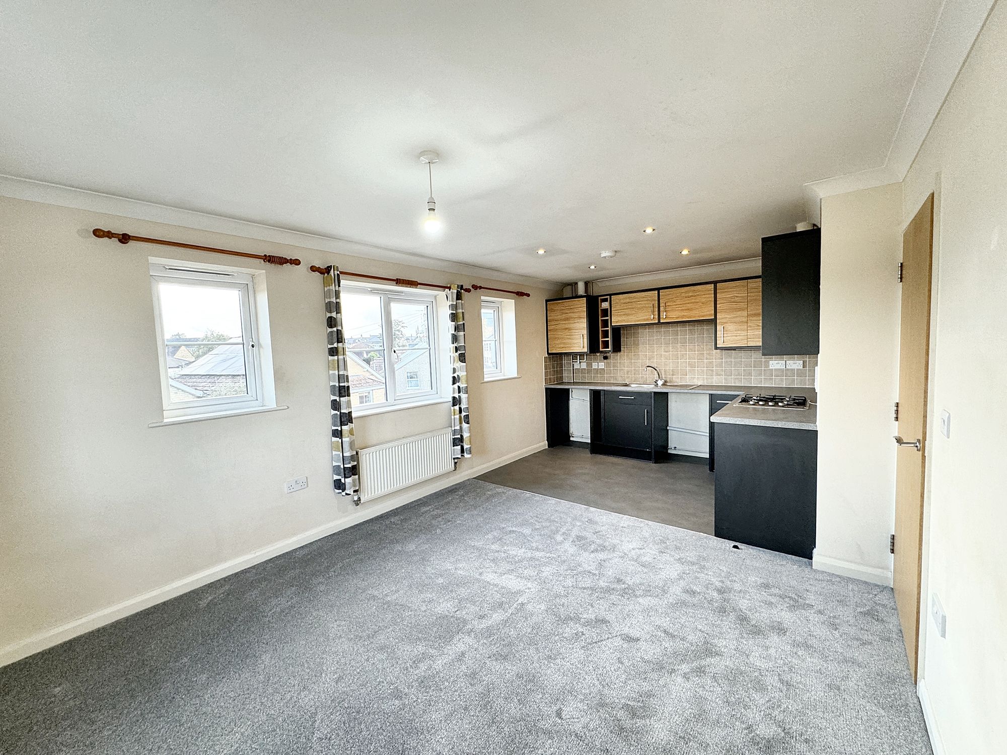 2 bed apartment to rent in Eastleigh Road, Taunton  - Property Image 5