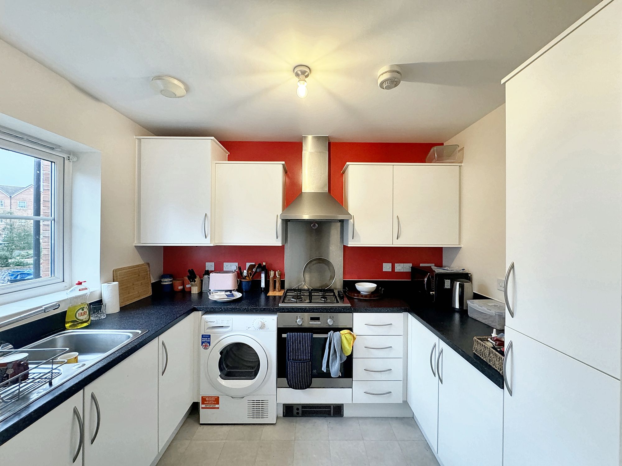 2 bed house to rent in Roys Place, Taunton  - Property Image 2