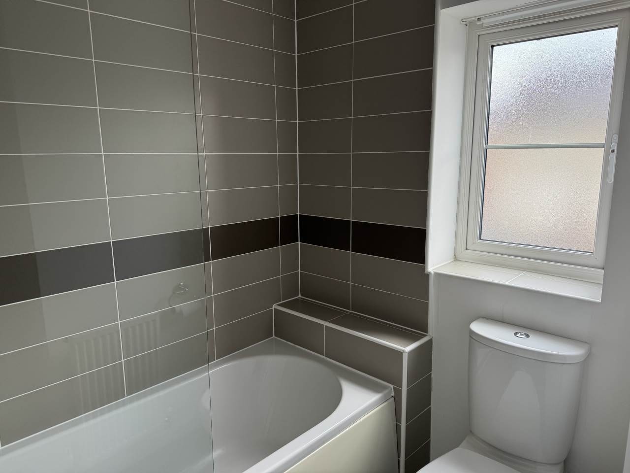 2 bed end of terrace house to rent in Hook Drive, Newcourt  - Property Image 8